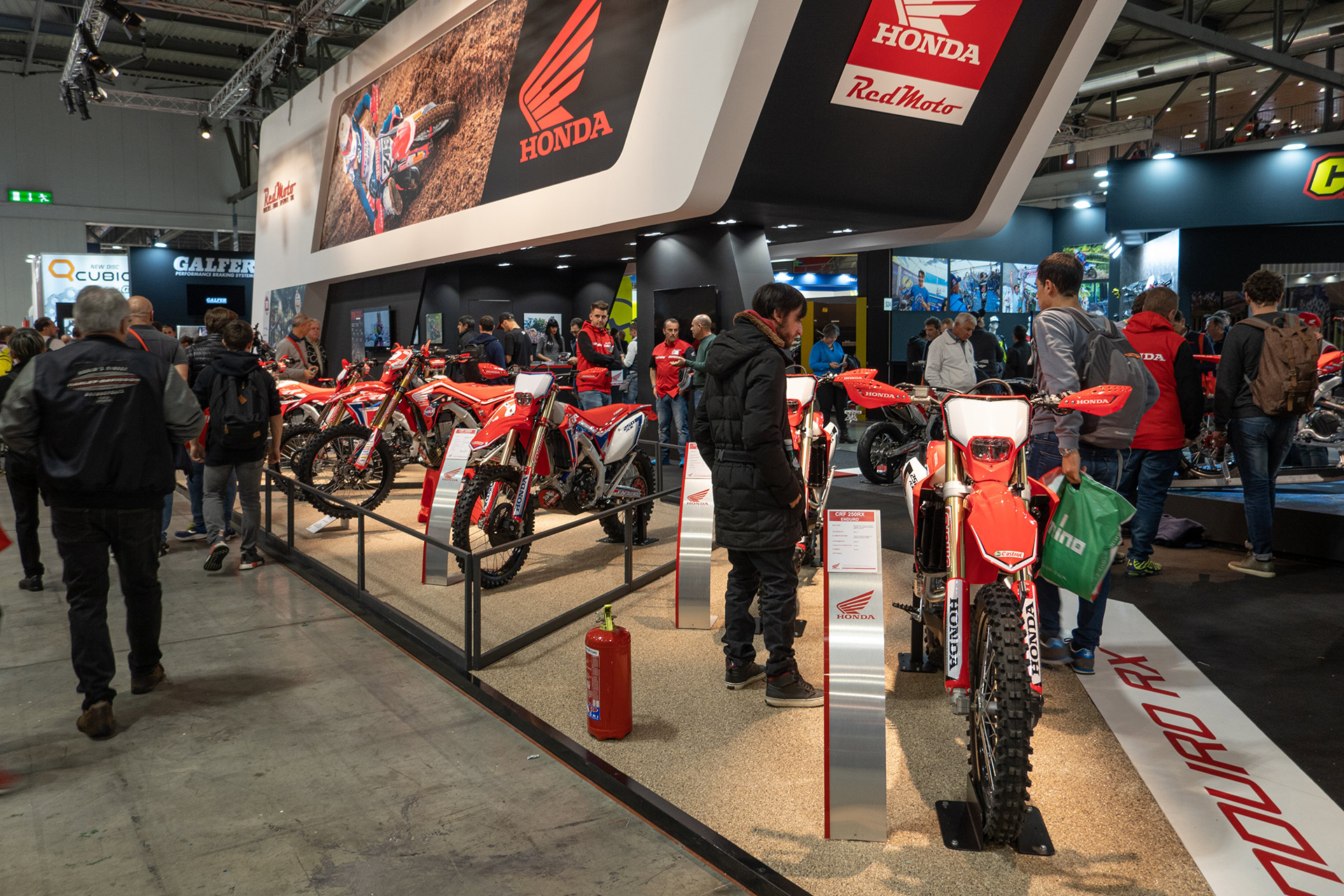 Dàn xe “khủng” của Honda đổ bộ triển lãm EICMA 2019 honda-at-eicma-2019-025.jpg