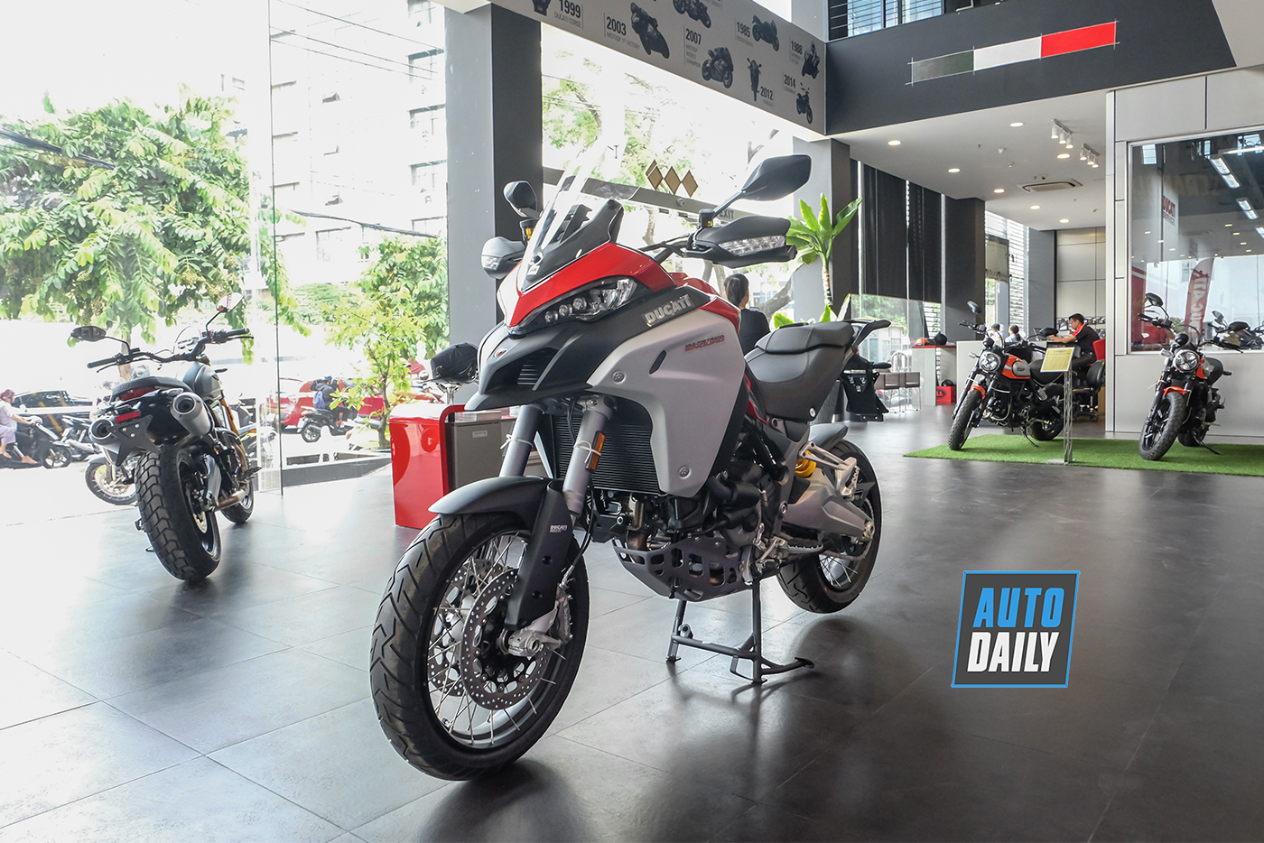 Chọn BMW S1000XR 2019 hay Ducati Multistrada 1260 Enduro 2019? ducati-multistrada-1260-enduro-2019-5.jpg