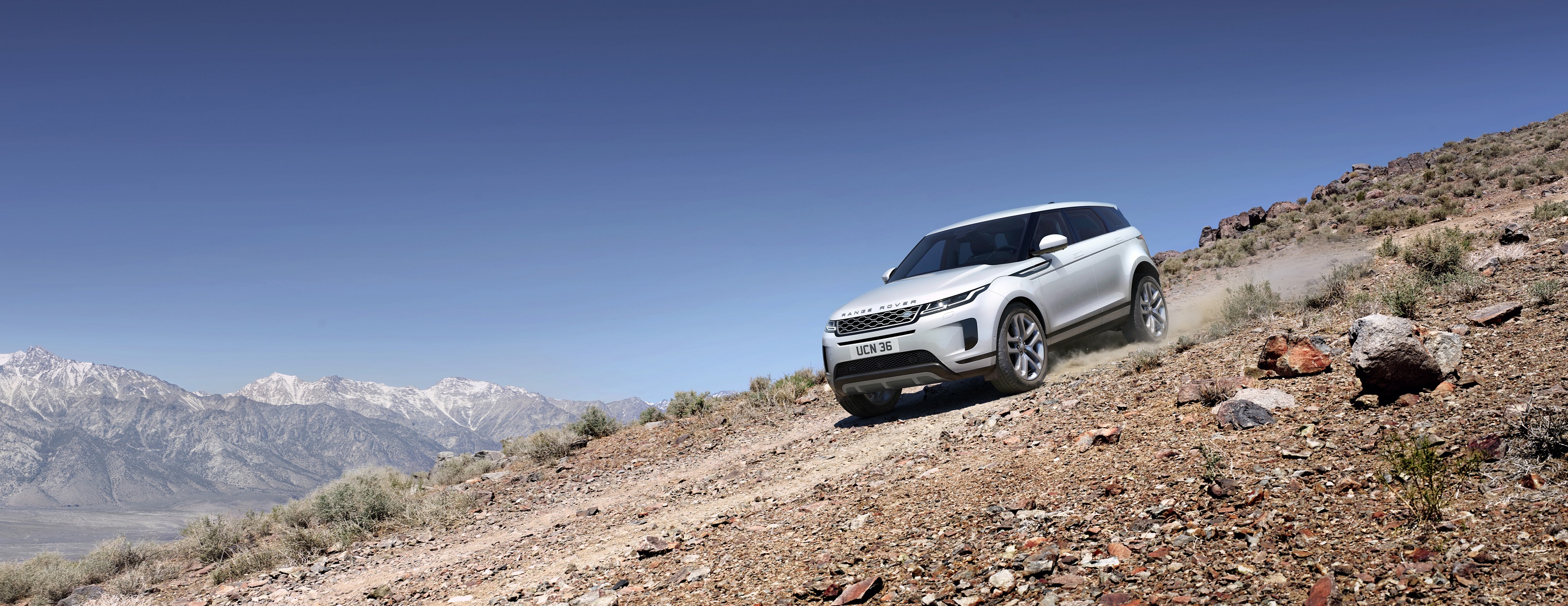 Range Rover Evoque mới giành giải thưởng SUV/Crossover của năm 2019 range-rover-3.jpg