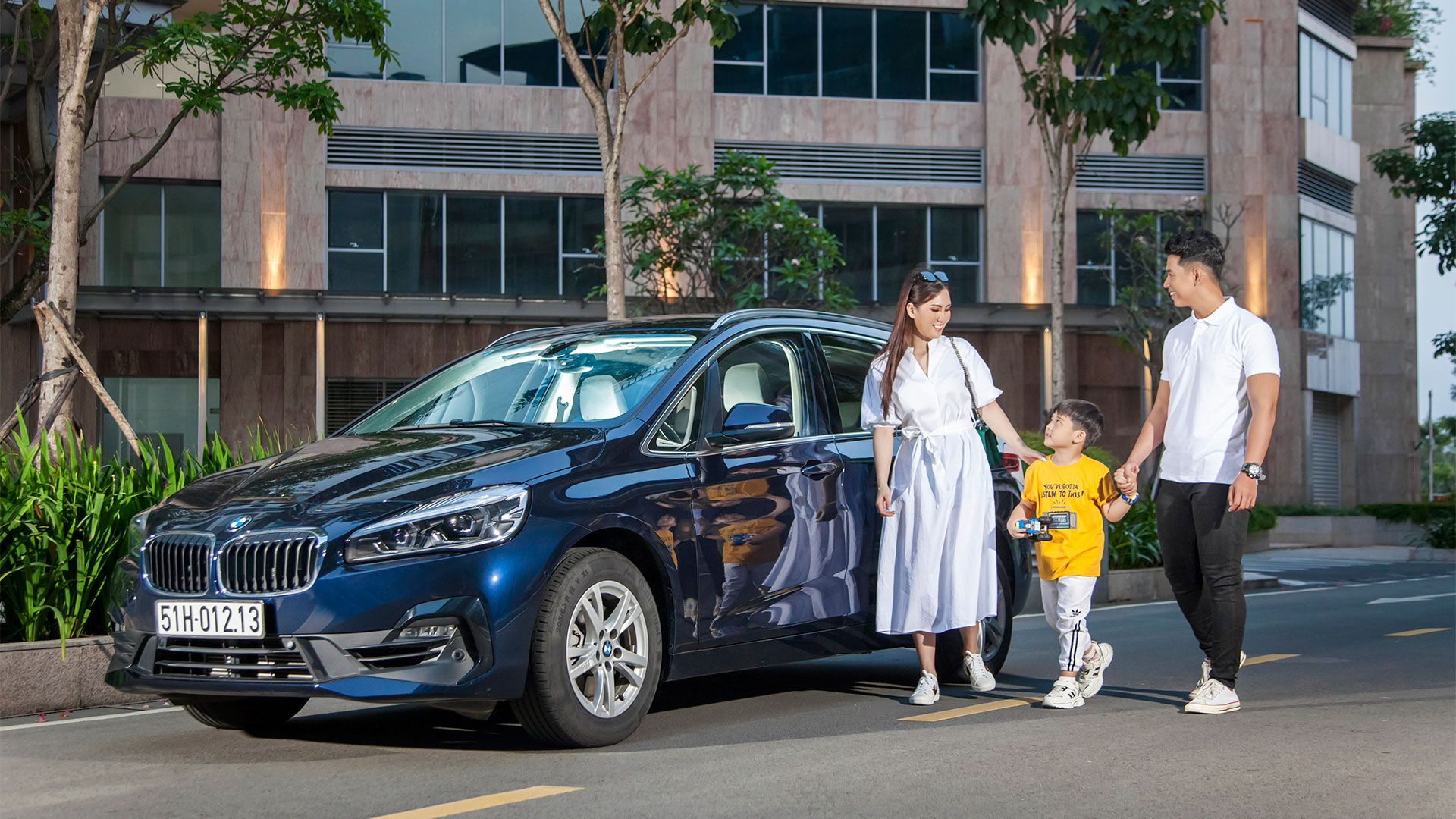 BMW ưu đãi lớn cho khách hàng nhân dịp Giáng sinh và Năm mới 2020 the-2.jpg