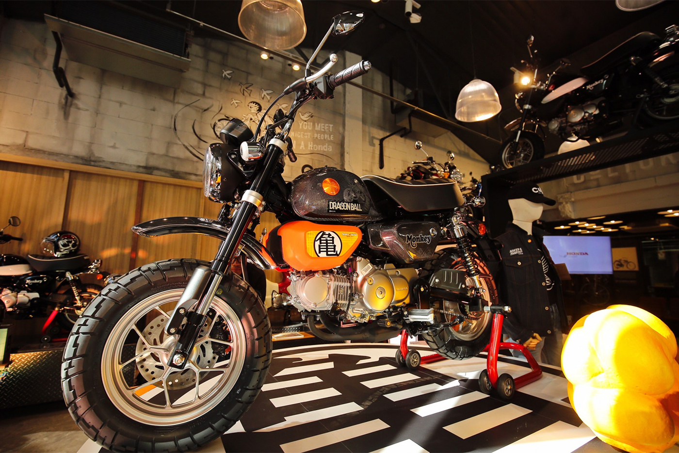 Honda Monkey “bảy viên ngọc rồng” trình làng, giới hạn chỉ 100 chiếc honda-monkey-dragon-ball-9.jpg