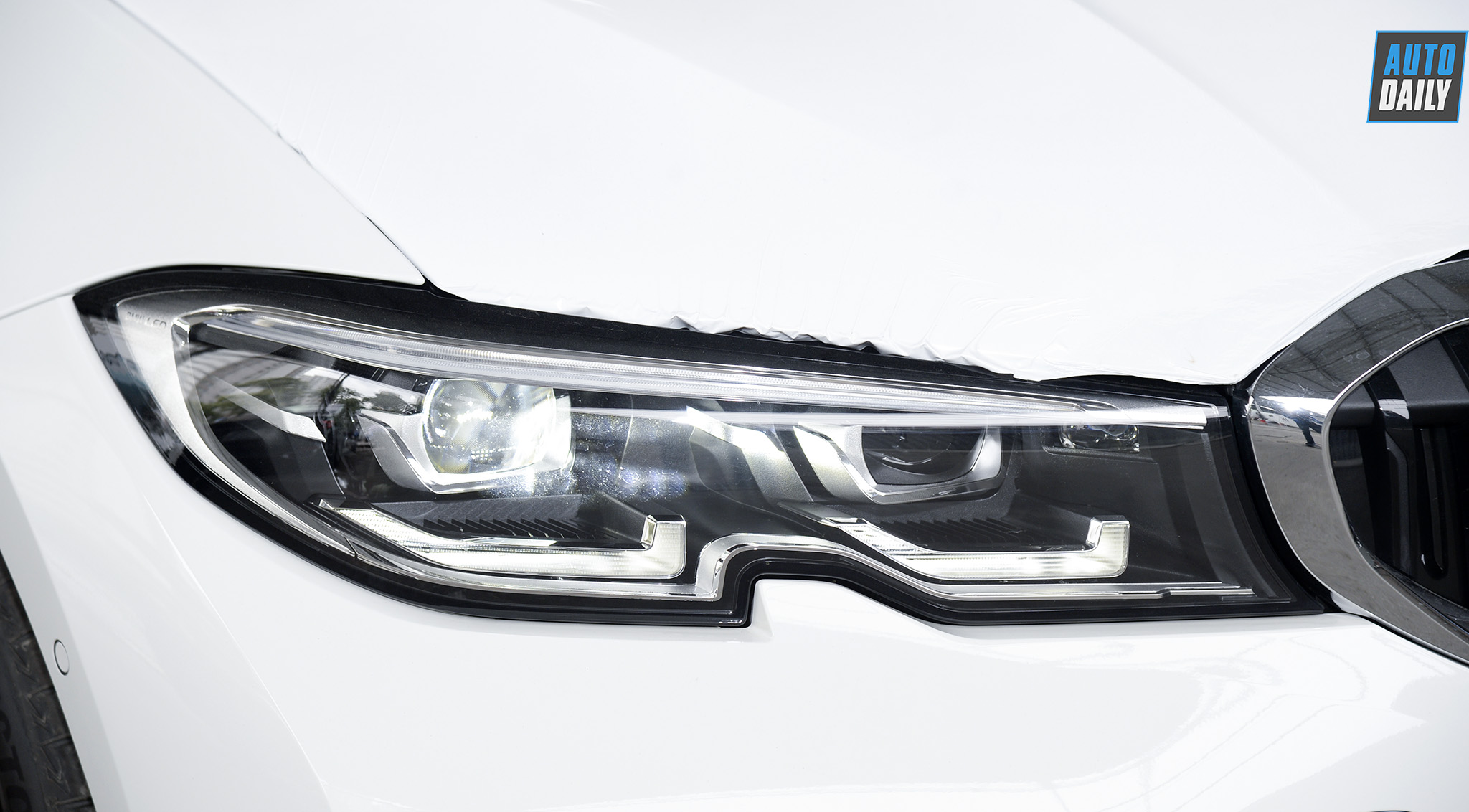 BMW 330i Sport Line mới có mặt tại Việt Nam: Thêm lựa chọn cho khách hàng trẻ thành đạt -dsc4870-copy.jpg