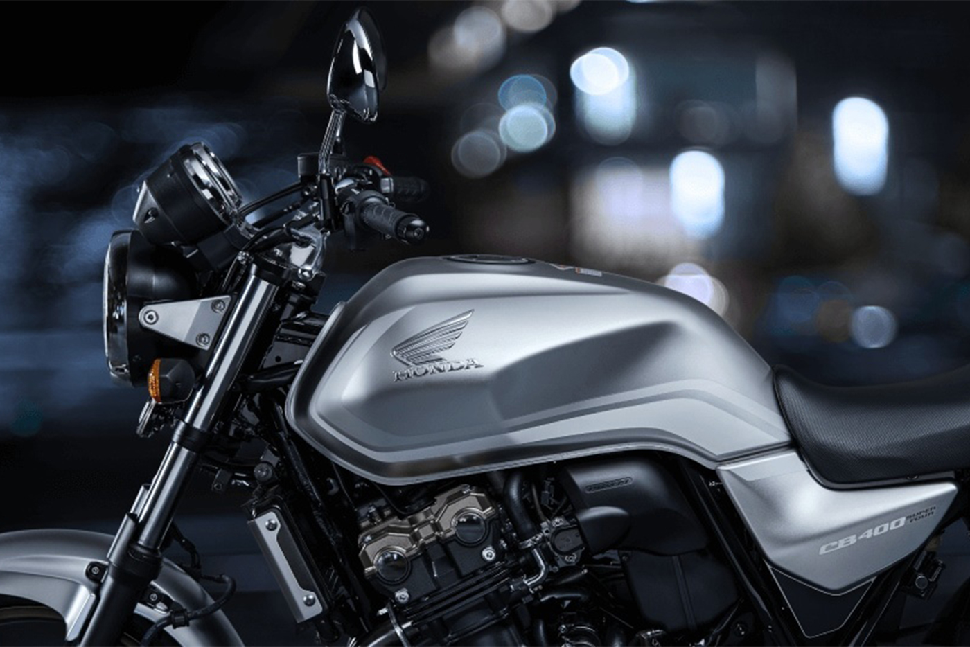 Huyền thoại Honda CB400SF Super Four 2020 sẽ có giá 220 triệu đồng  Tin  tức iMotorbike