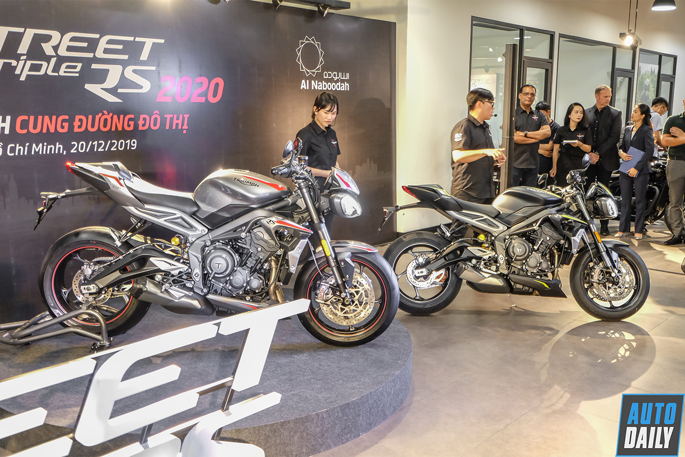 Cận cảnh Triumph Street Triple RS 2020 đầu tiền tại Việt Nam triumph-street-triple-765rs-2020-17.jpg