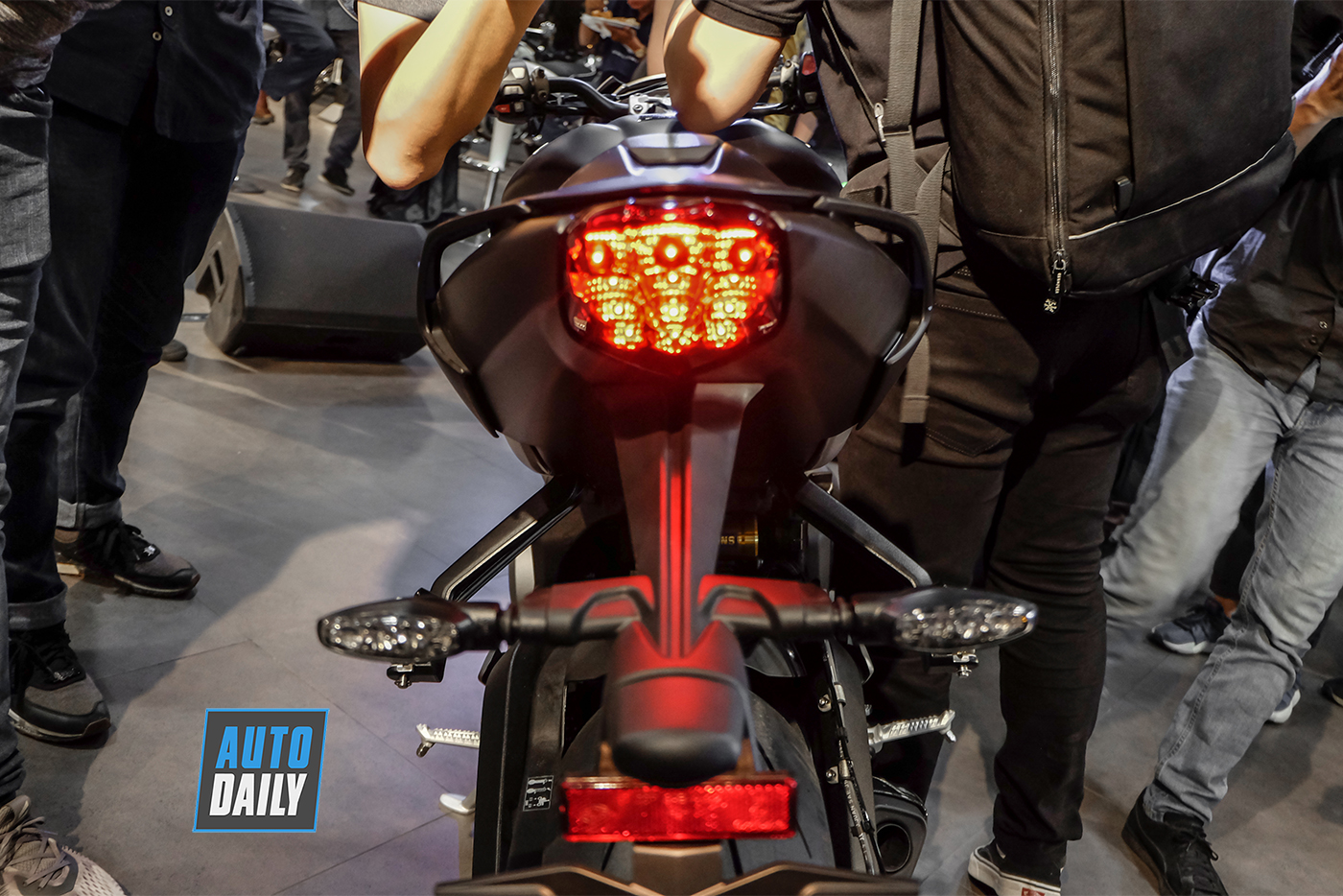 Cận cảnh Triumph Street Triple RS 2020 đầu tiền tại Việt Nam triumph-street-triple-765rs-2020-41.jpg