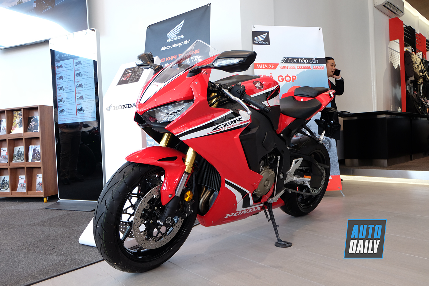 Honda khai trương đại lý bán xe Mô tô thứ 2 tại Việt Nam honda-motor-hoang-viet-11.JPG