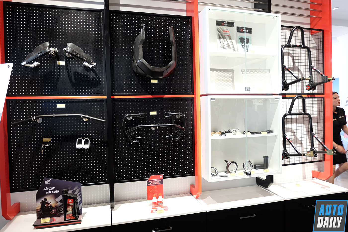 Honda khai trương đại lý bán xe Mô tô thứ 2 tại Việt Nam honda-motor-hoang-viet-14.JPG