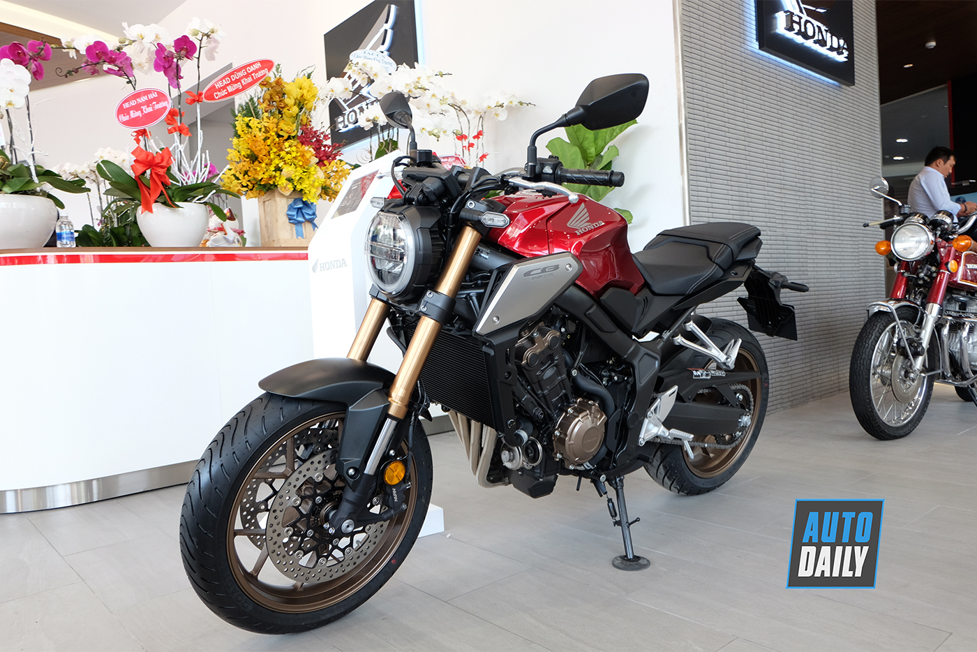 Honda khai trương đại lý bán xe Mô tô thứ 2 tại Việt Nam honda-motor-hoang-viet-22.JPG