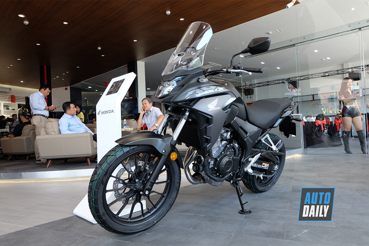 Honda khai trương đại lý bán xe Mô tô thứ 2 tại Việt Nam honda-motor-hoang-viet-25.JPG