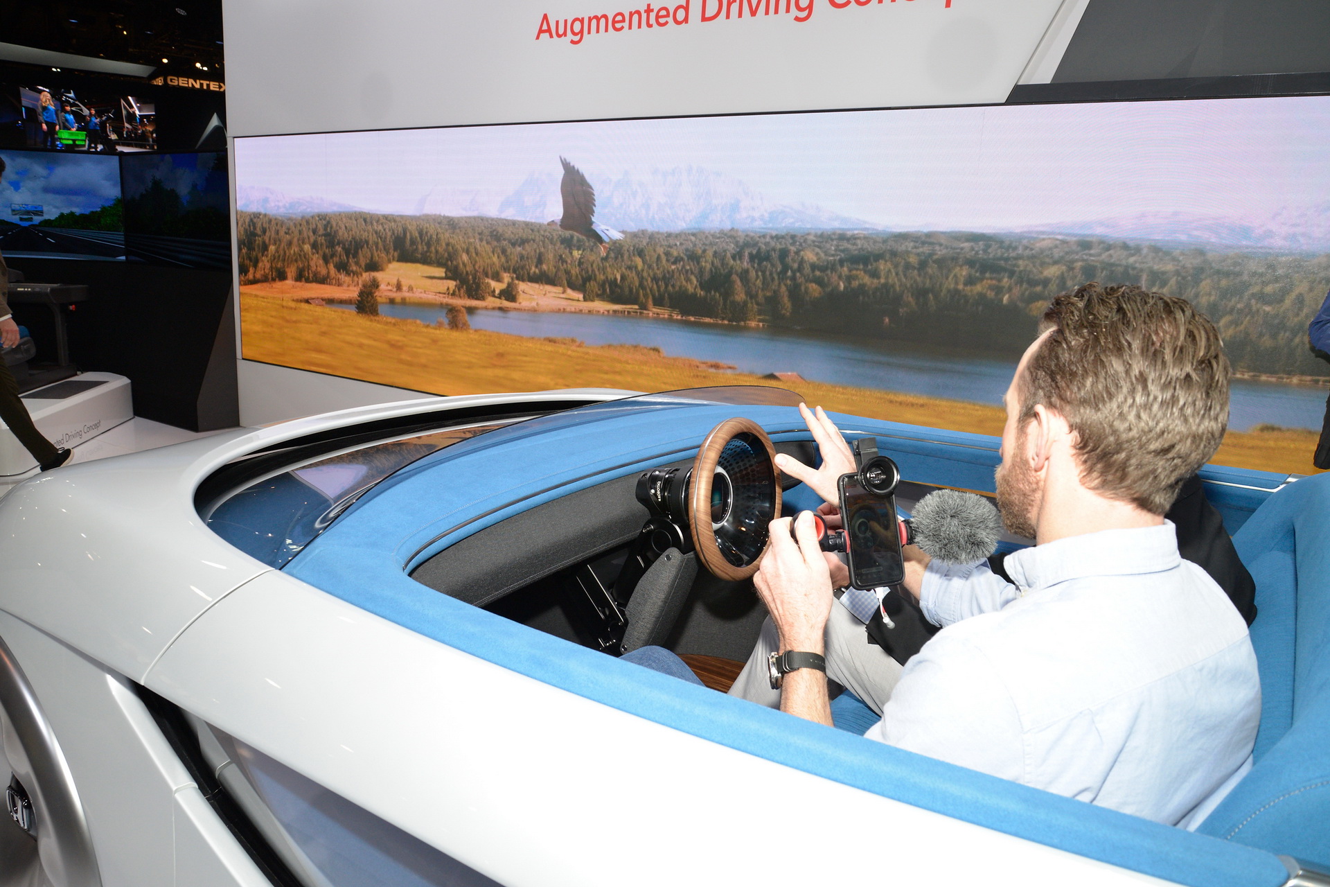 honda-augmented-driving-concept-ces-livepics-4.jpg