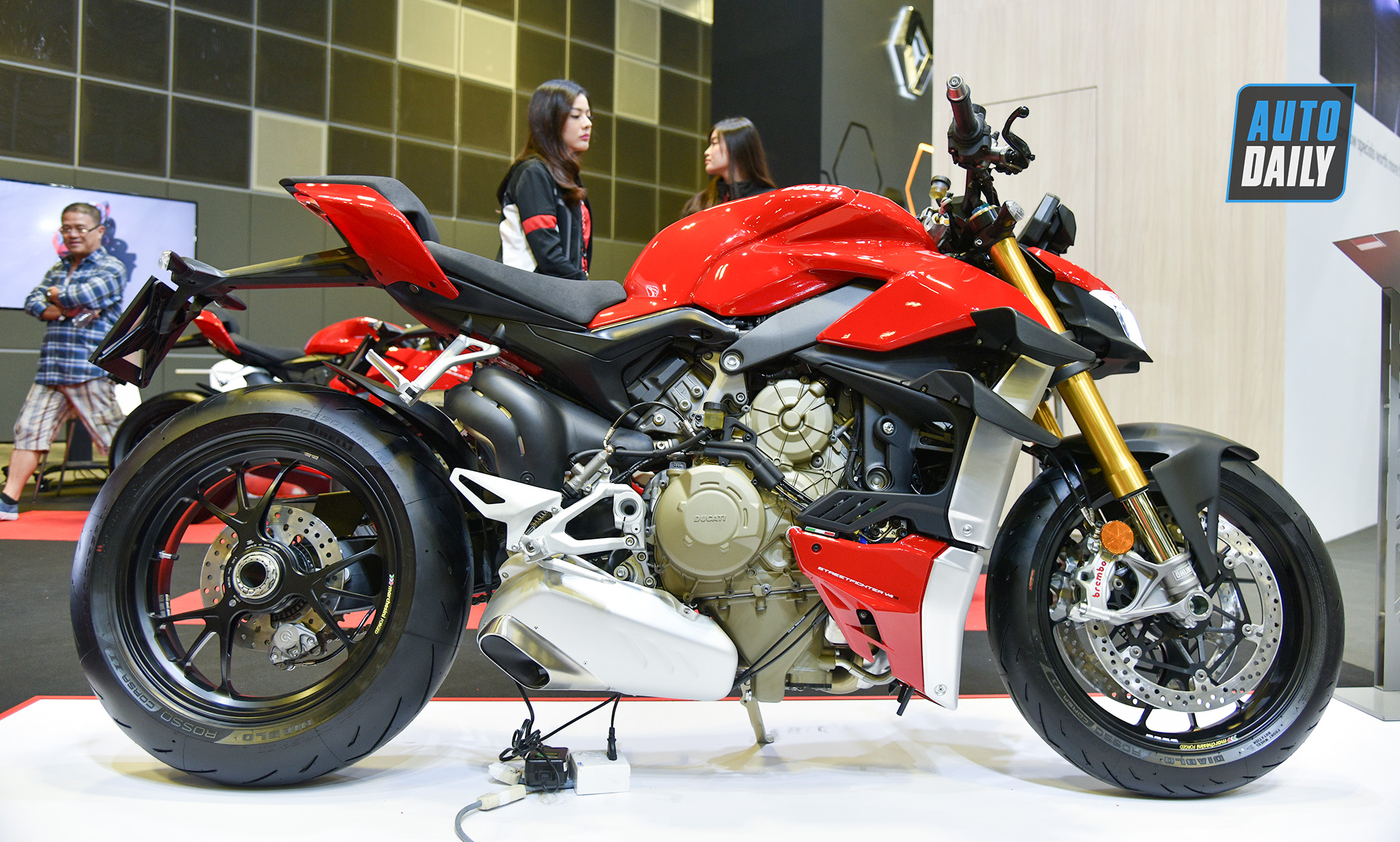 РЎРєРµС‚С‡ Ducati Streetfighter