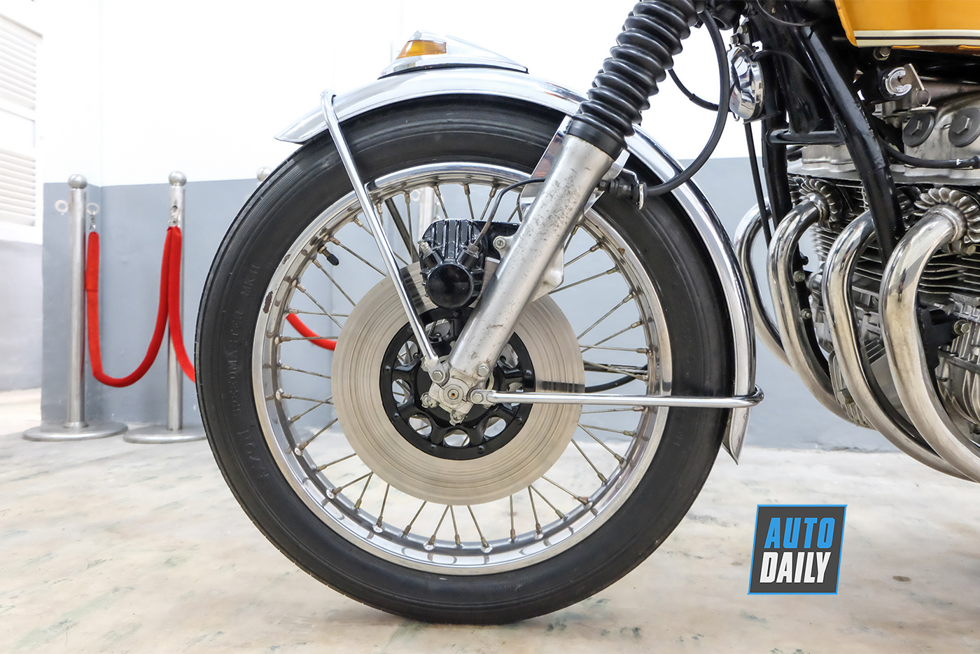 Chiêm ngưỡng “huyền thoại” Honda CB750 Four 1969 tại Sài Gòn honmda-cb750-5.jpg