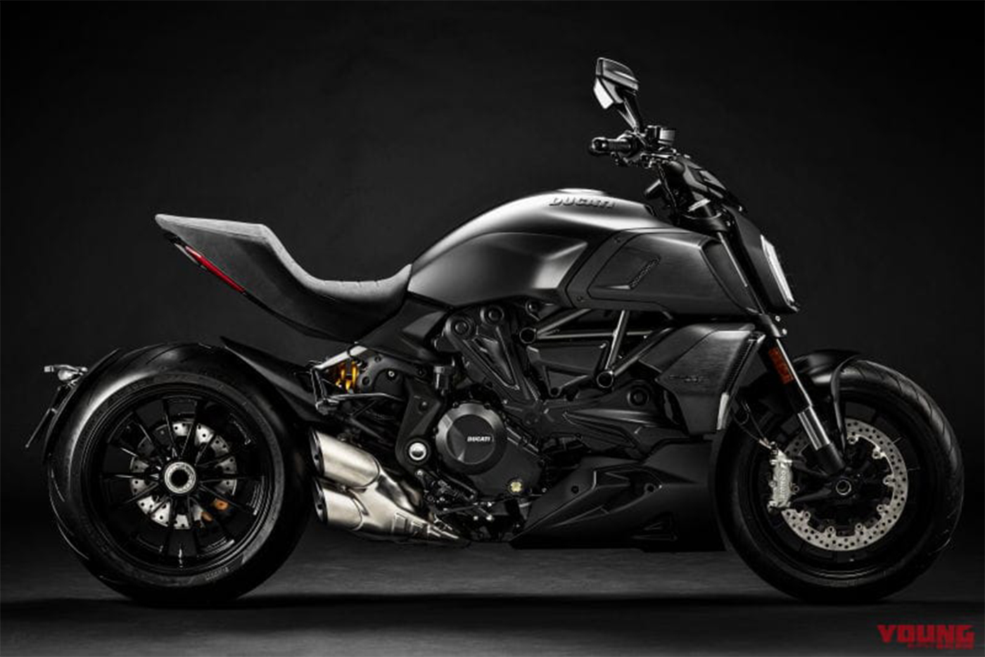 ducati-diavel-1260-s-4.jpg