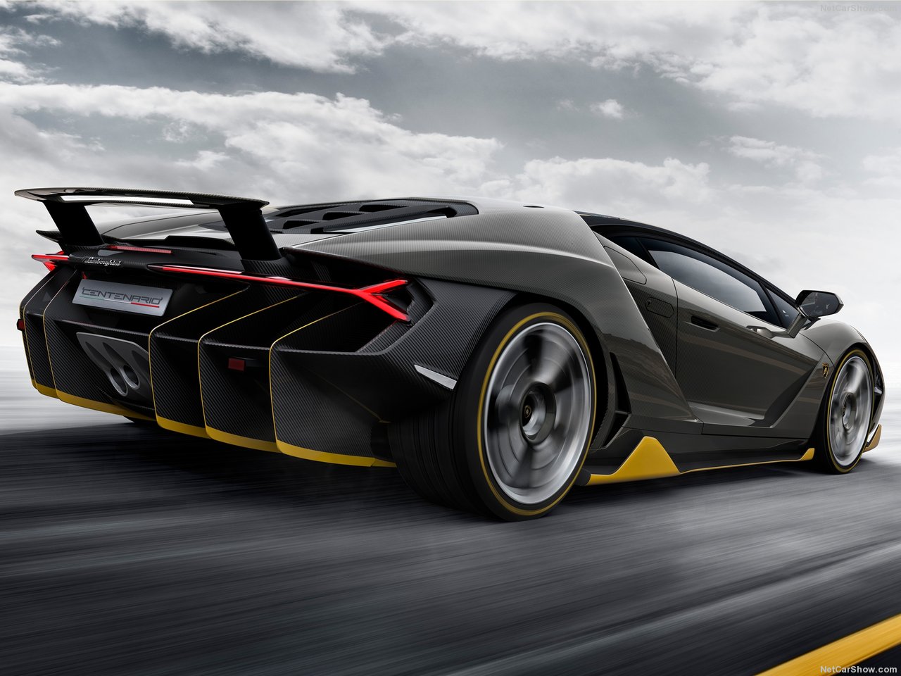 5 sự thật thú vị về siêu xe siêu hiếm Lamborghini Centenario