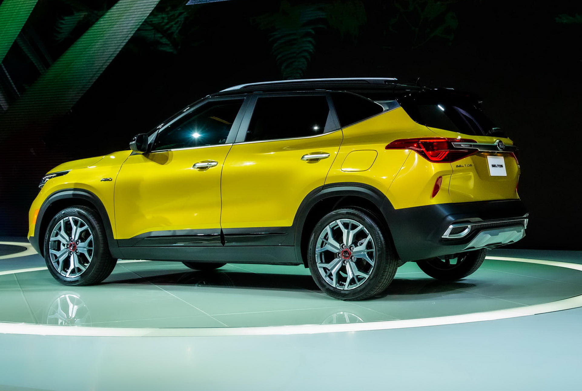 Kia Seltos 2021 có giá khởi điểm dưới 22.000 USD tại Mỹ kia-seltos-prices-6.jpg