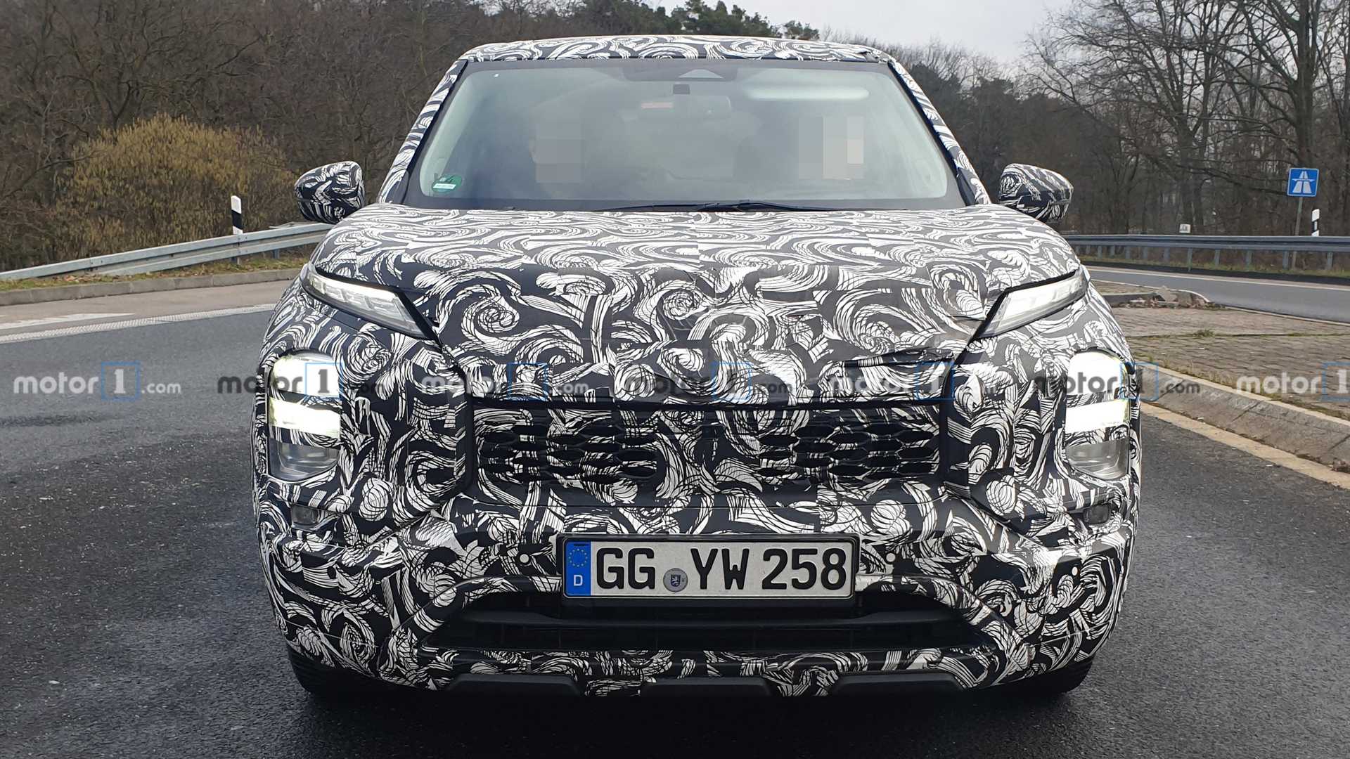 Mitsubishi Outlander 2021 lộ diện trên đường thử với thiết kế gây tranh cãi 2021-mitsubishi-outlander-spy-photos-1.jpg