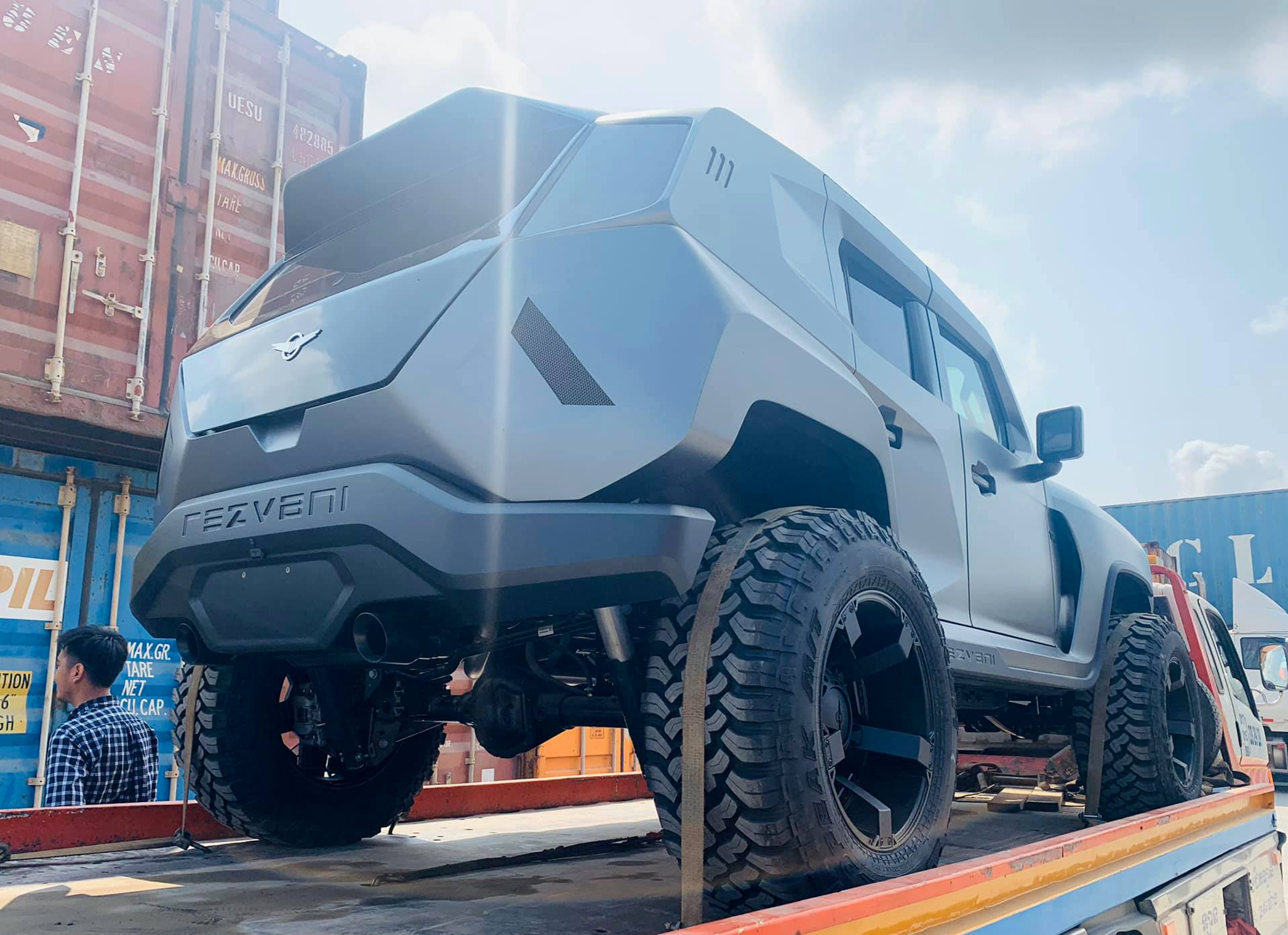 Rezvani Tank 2020