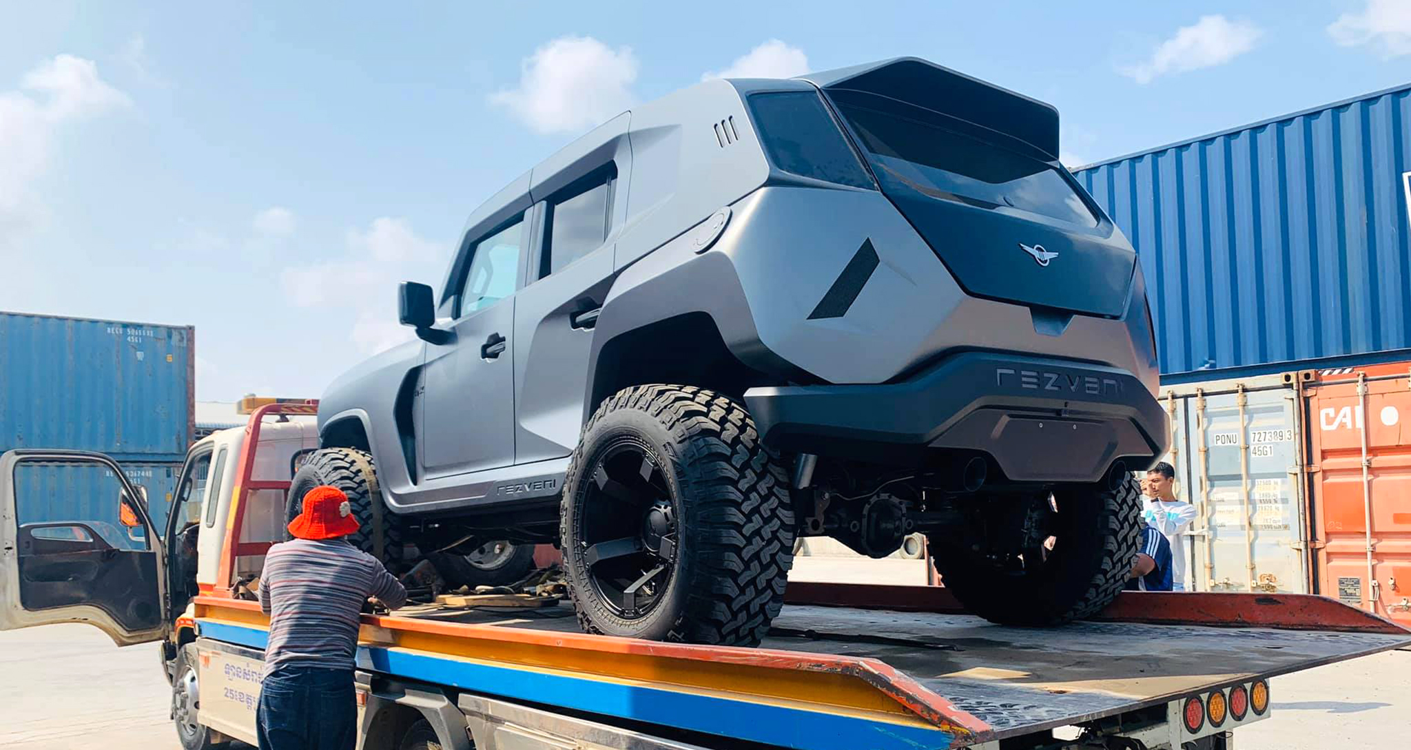 Rezvani Tank x 2020