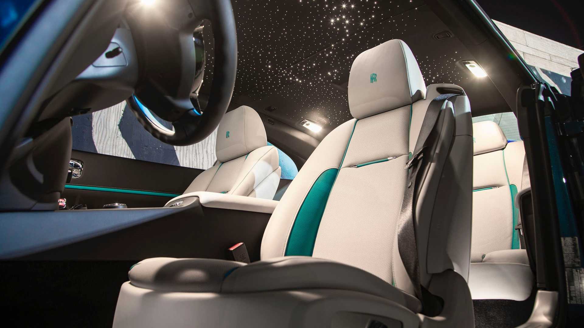 Khám phá Miami cùng siêu phẩm Rolls-Royce Wraith Black Badge rolls-royce-wraith-black-badge-feature-12.jpg