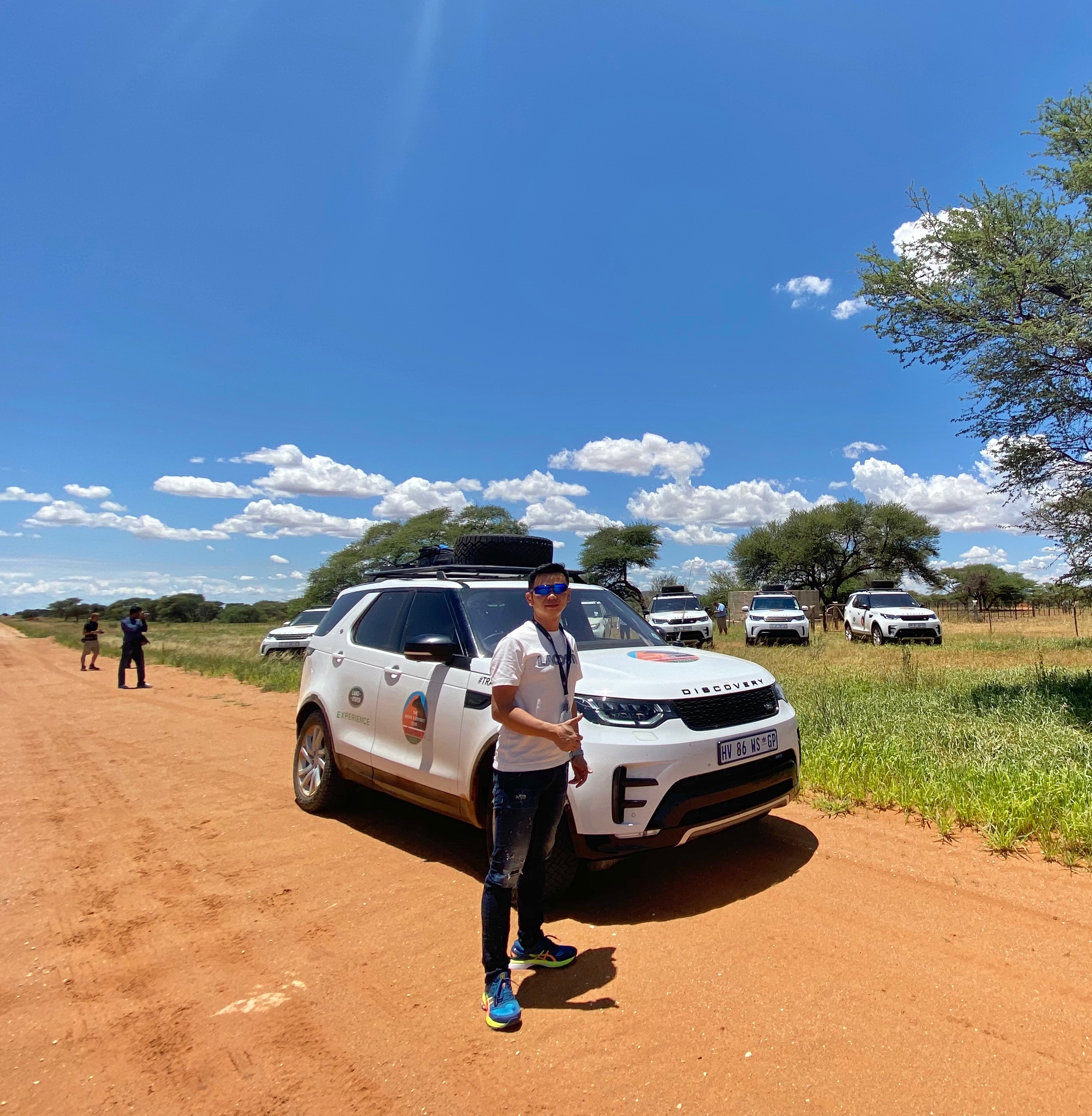 Namibia - Hành trình mê hoặc (Phần 1): Land Rover Discovery chạm mặt sư tử trail-to-namibia-autodaily-01.jpg