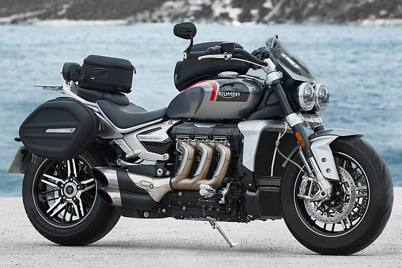 2020-triumph-rocket-3-17.jpg