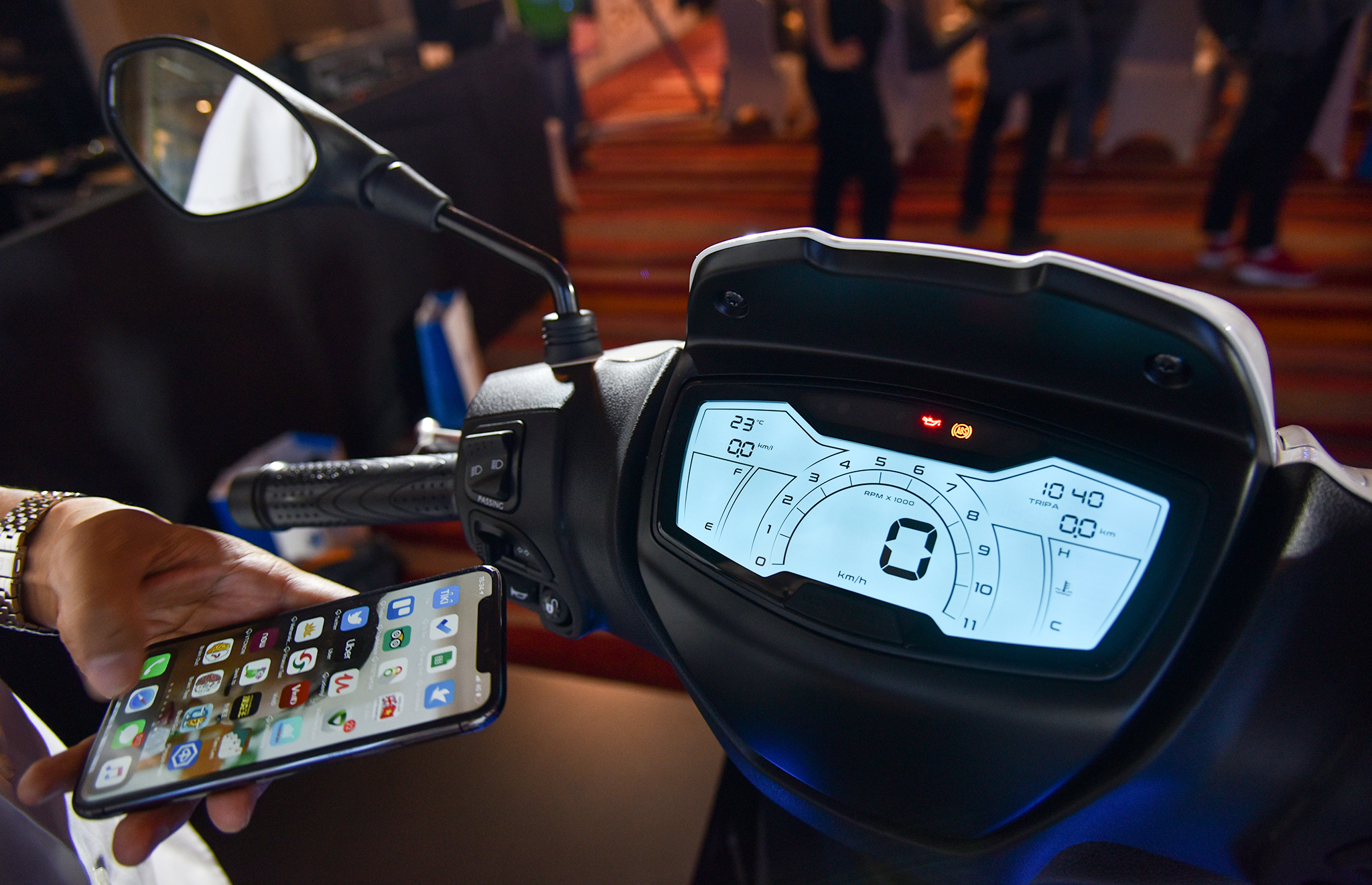 Đánh giá Piaggio Medley 150 ABS 2020: Khi xe ý thay đổi và thực dụng hơn m27.jpg