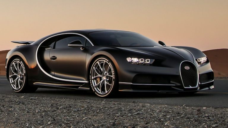 Bugatti chính là hãng sản xuất siêu xe cao cấp nhất thế giới. Những siêu xe đến từ Bugatti không chỉ là vật phẩm sống động mà còn là biểu tượng của sự giàu có và quyền lực. Hãy cùng xem những hình ảnh của xe Bugatti để trở nên đắm say trong vẻ đẹp của nó.