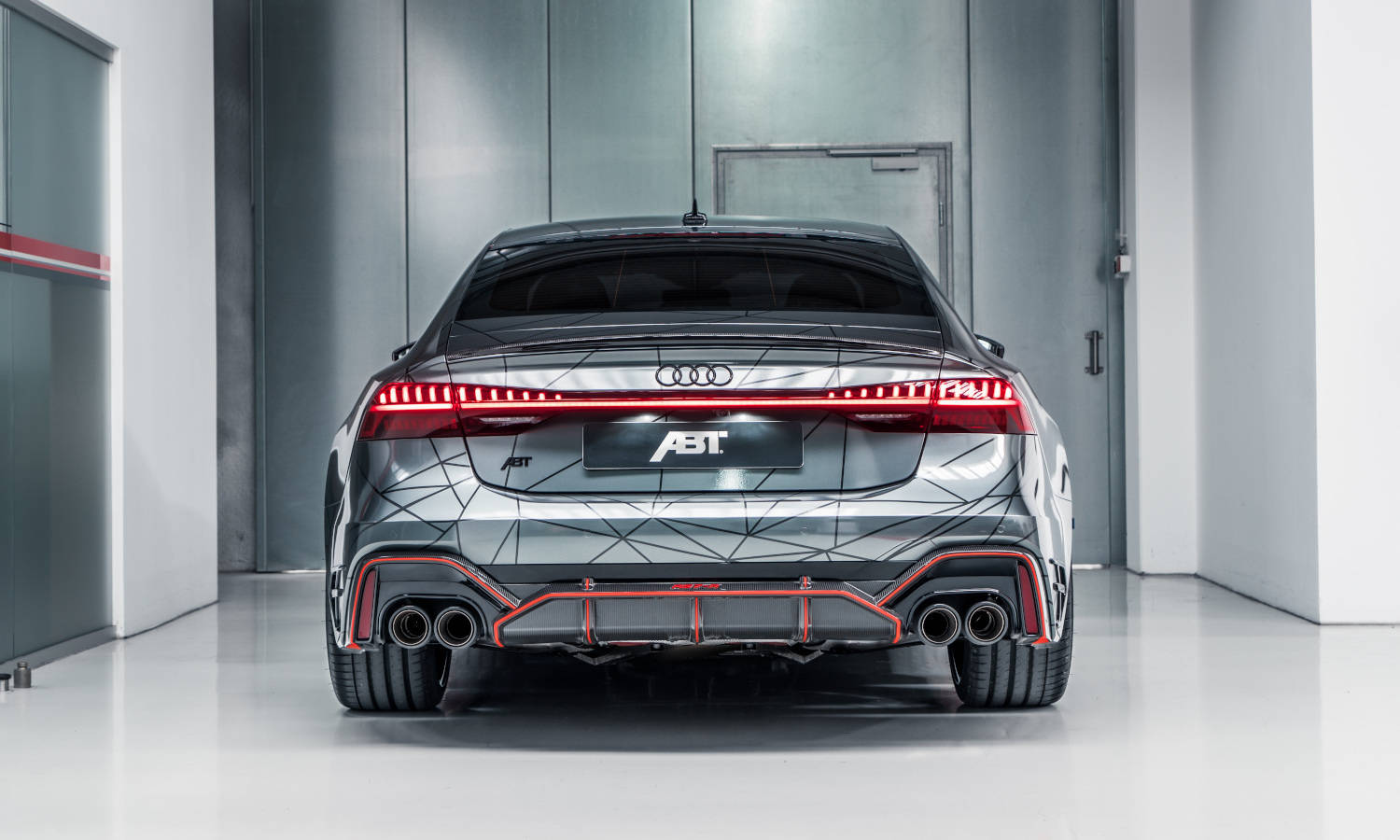 Audi RS7-R mạnh 729 mã lực, 0 - 100 km/h chỉ 3,2 giây 2020-audi-rs7-r-by-abt-16.jpg