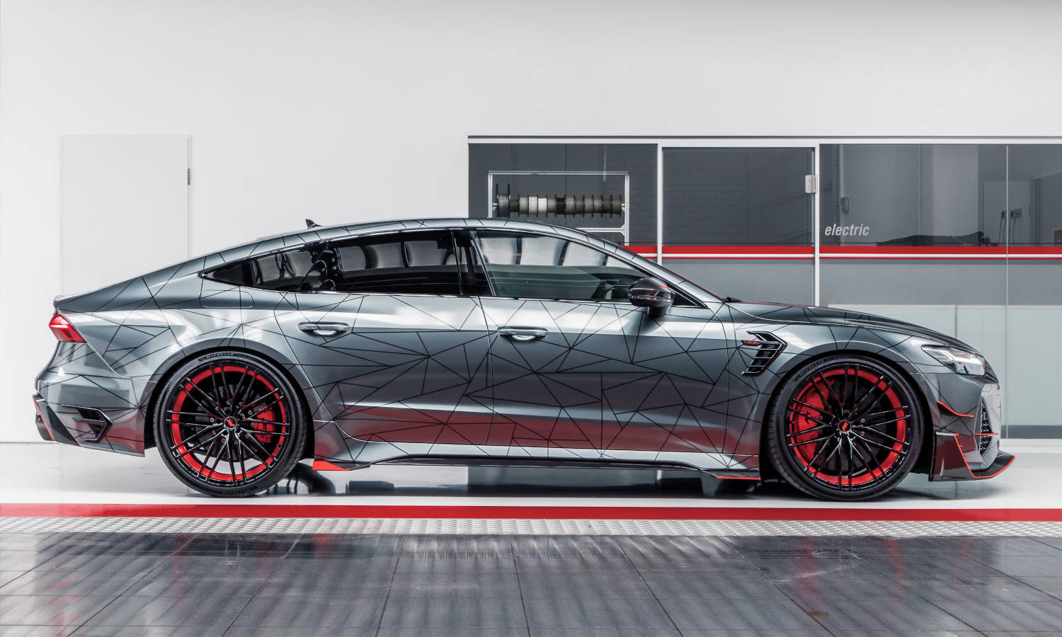 Audi RS7-R mạnh 729 mã lực, 0 - 100 km/h chỉ 3,2 giây 2020-audi-rs7-r-by-abt-17.jpg