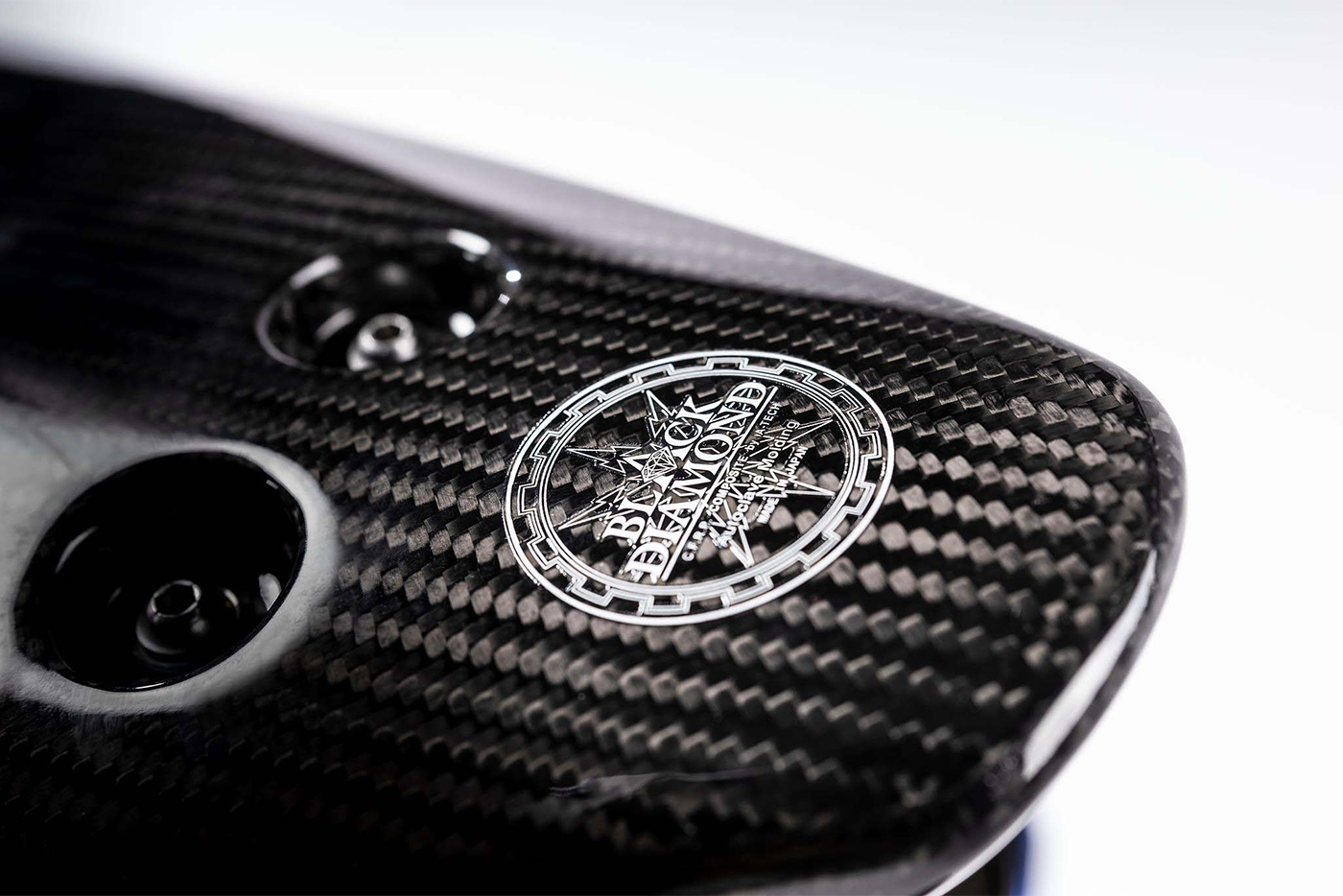 Ngất ngây với Kawasaki Ninja ZX-25R Racer Custom Full Carbon kawasaki-ninja-zx-25r-carbon-fiber-race-bike-15.jpg