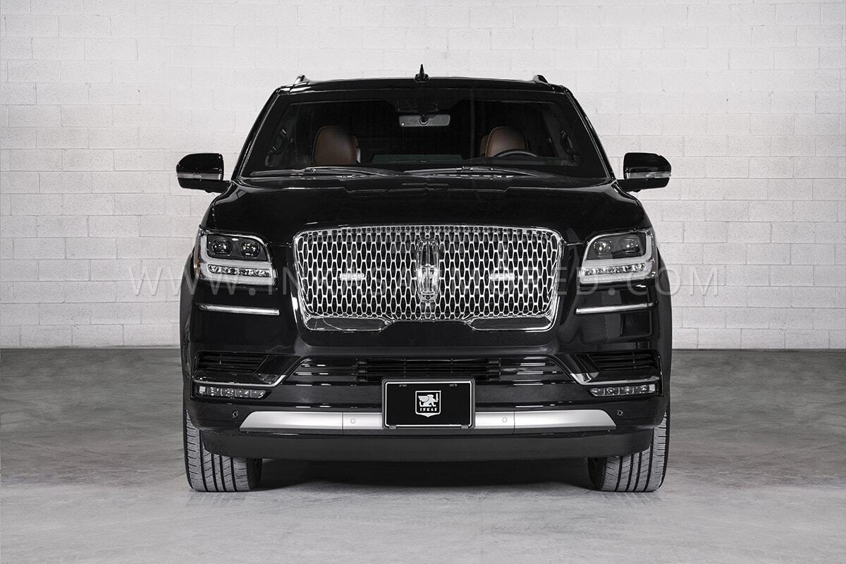 Lincoln Navigator 2020 hóa pháo đài bọc thép qua tay hãng độ Inkas 2020-lincoln-navigator-l-armored-inkas-2.jpg