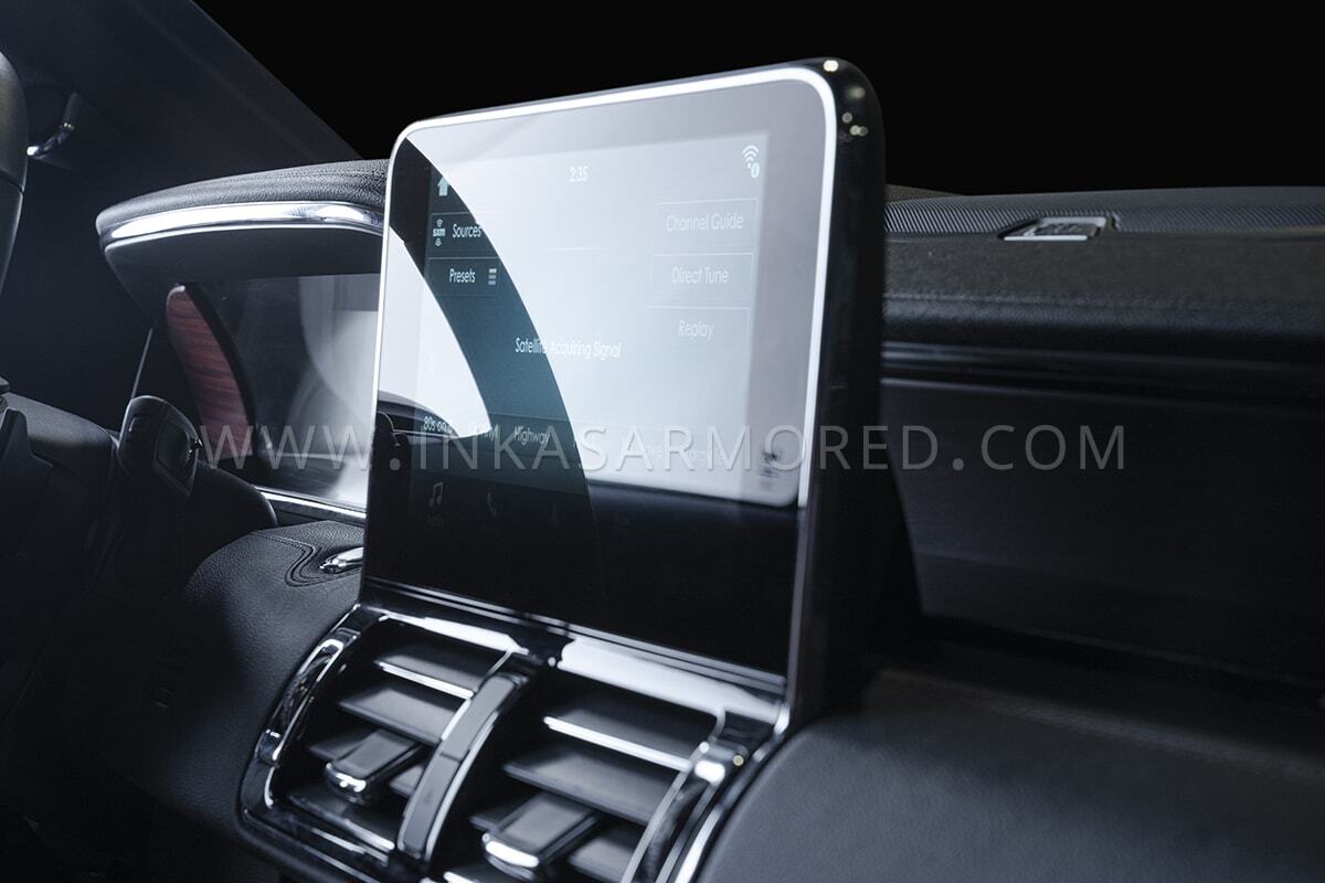 Lincoln Navigator 2020 hóa pháo đài bọc thép qua tay hãng độ Inkas 2020-lincoln-navigator-l-armored-inkas-9.jpg