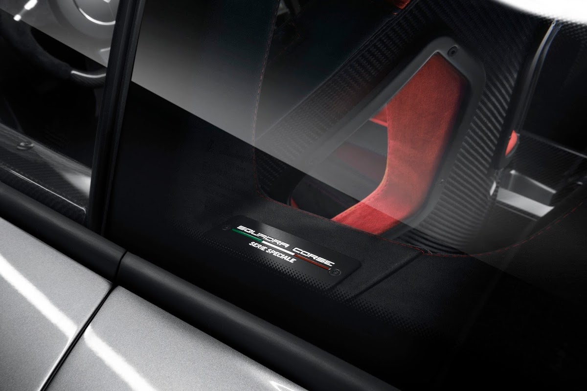 Chiêm ngưỡng hàng hiếm Lamborghini Gallardo LP570-4 Squadra Corse c1ce4791-lamborghini-gallardo-lp570-4-squadra-corse-1325255b325255d.jpg