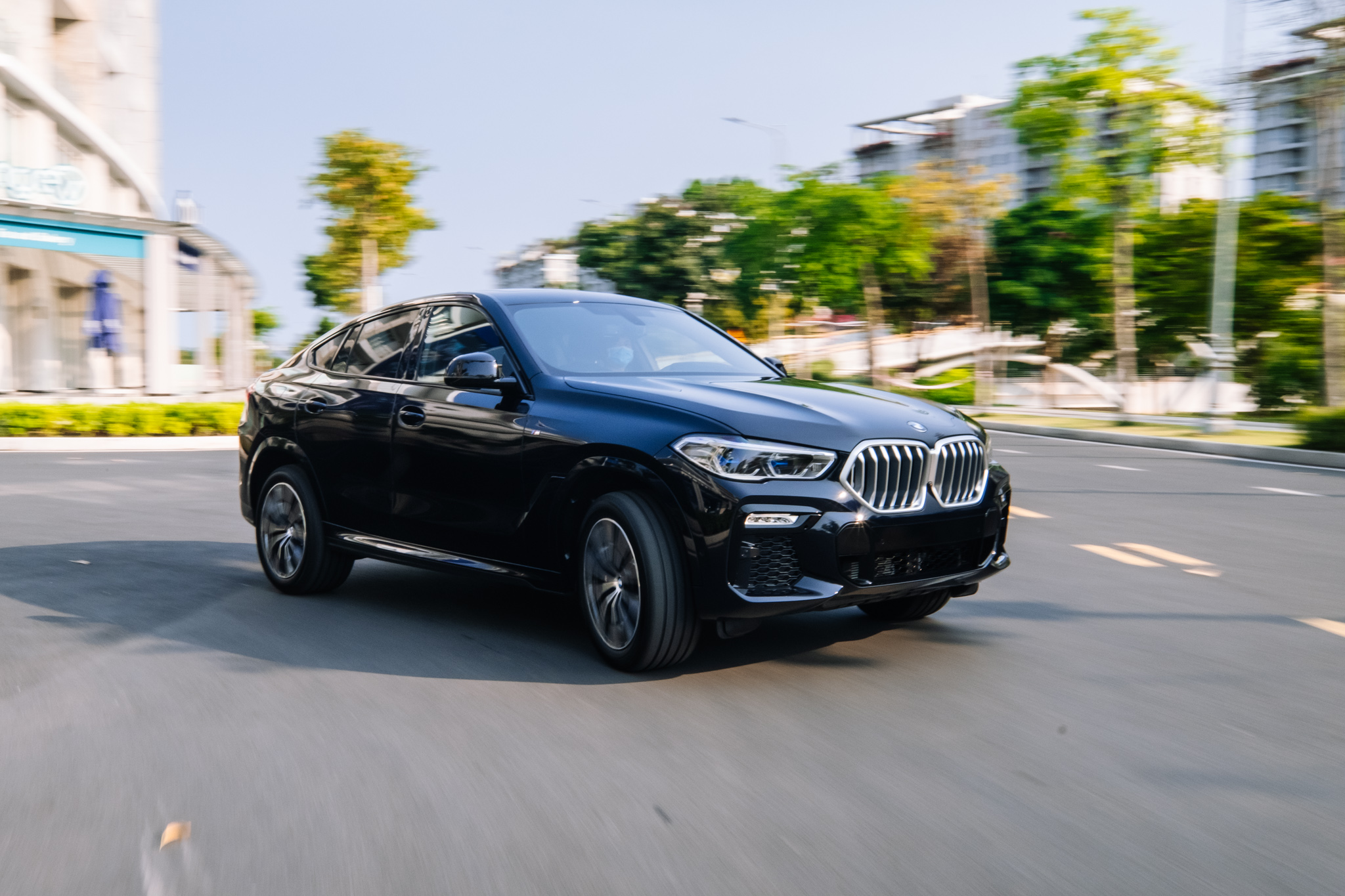 bmw-x6-6.jpg