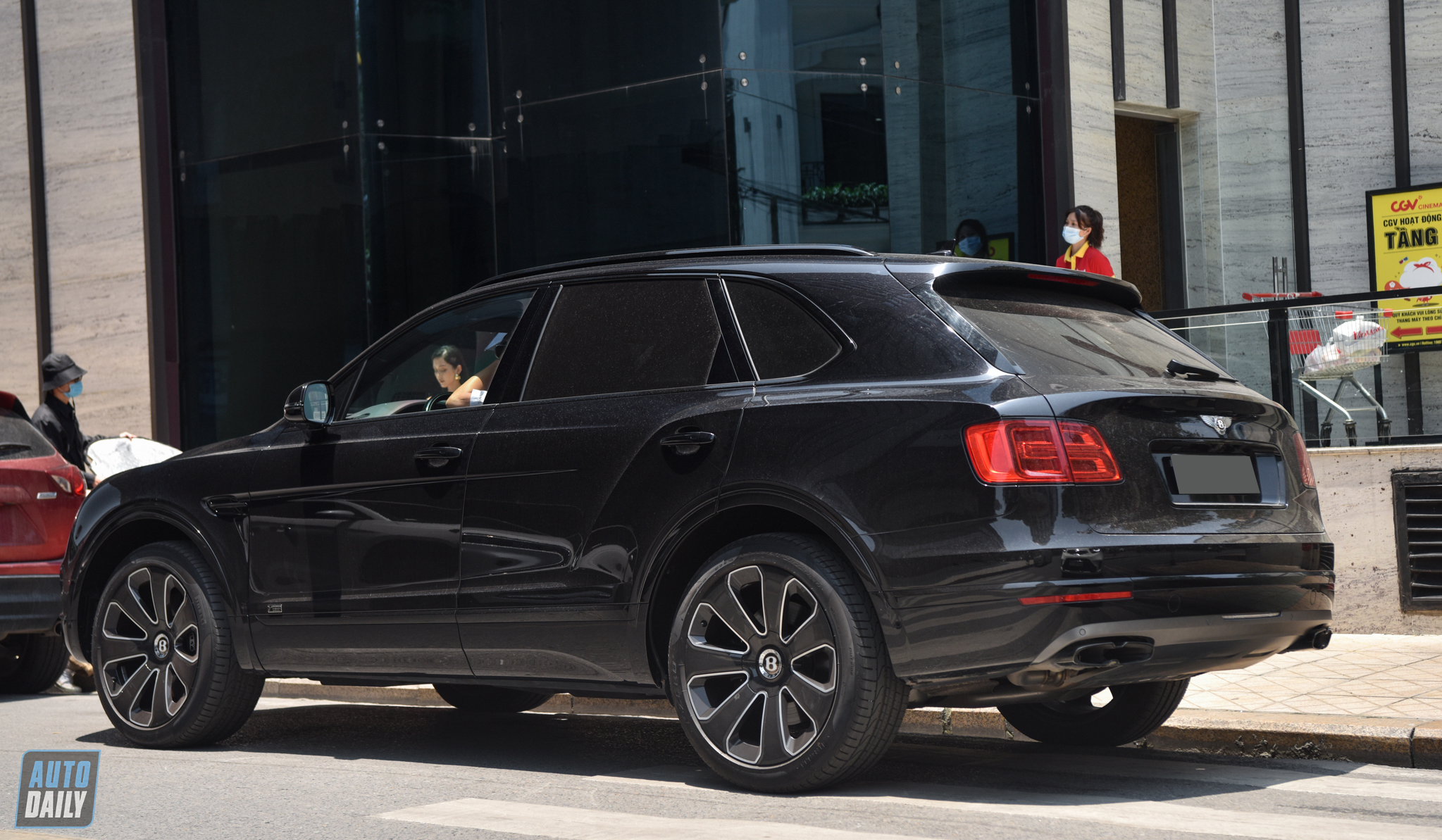 Ảnh Bentley Bentayga Design Series 2020 độc nhất Việt Nam dsc-7557.jpg