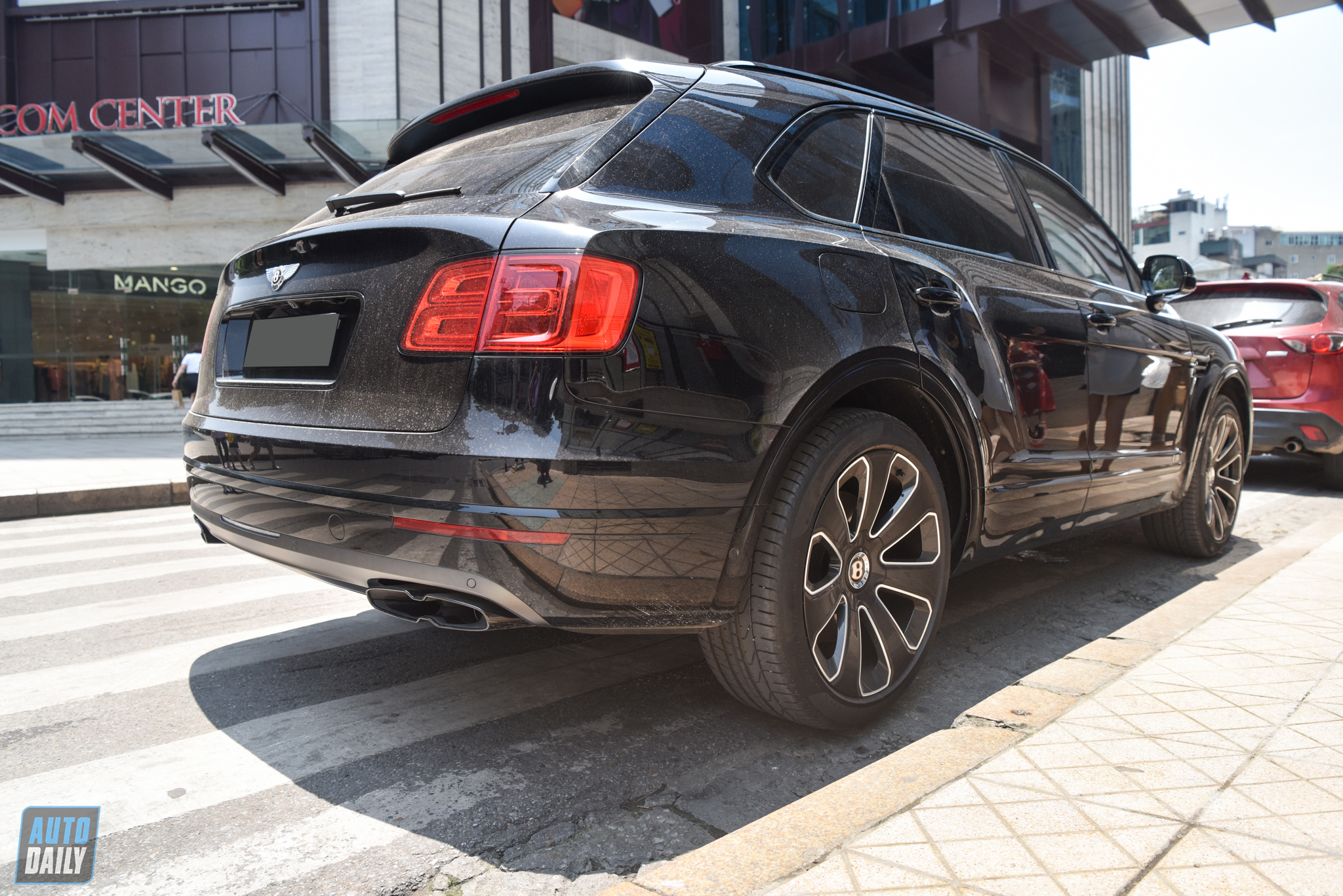 Ảnh Bentley Bentayga Design Series 2020 độc nhất Việt Nam dsc-7579.jpg