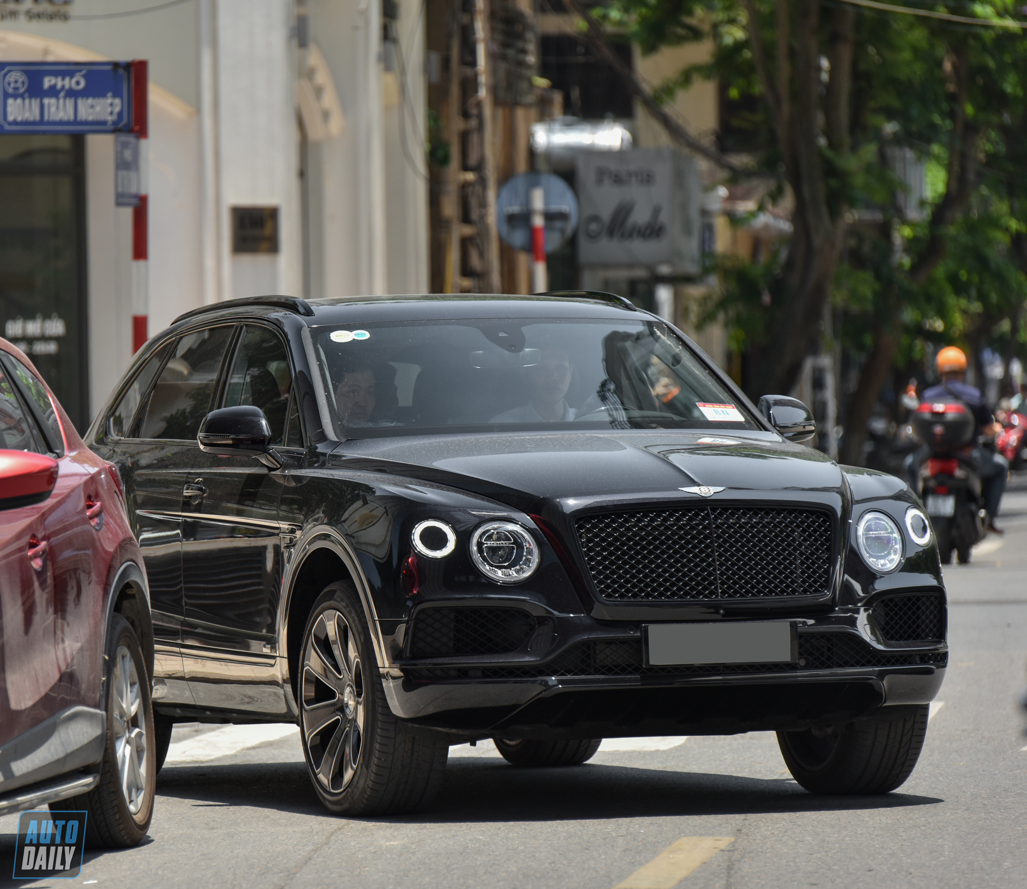 Ảnh Bentley Bentayga Design Series 2020 độc nhất Việt Nam dsc-7628.jpg