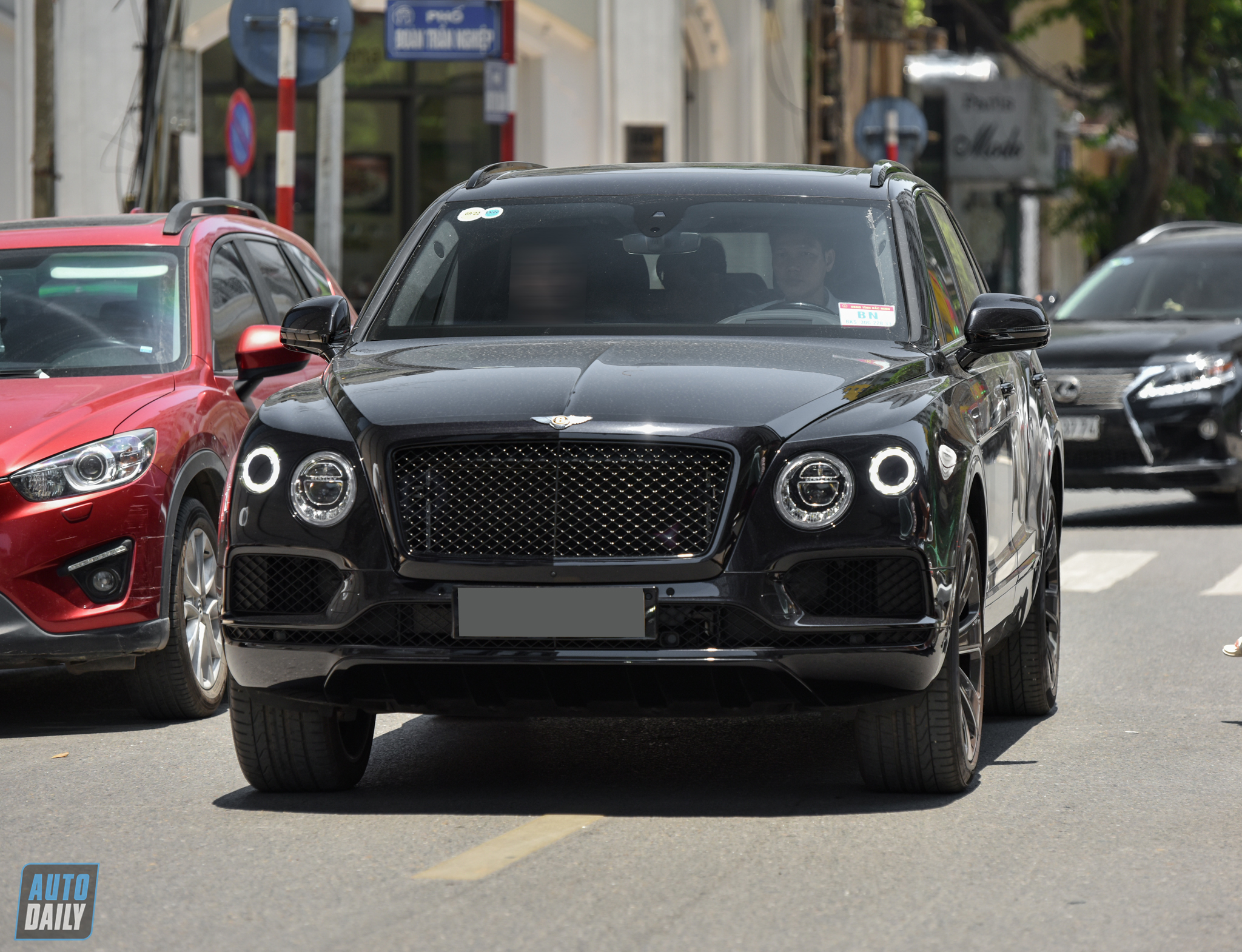 Ảnh Bentley Bentayga Design Series 2020 độc nhất Việt Nam dsc-7630.jpg