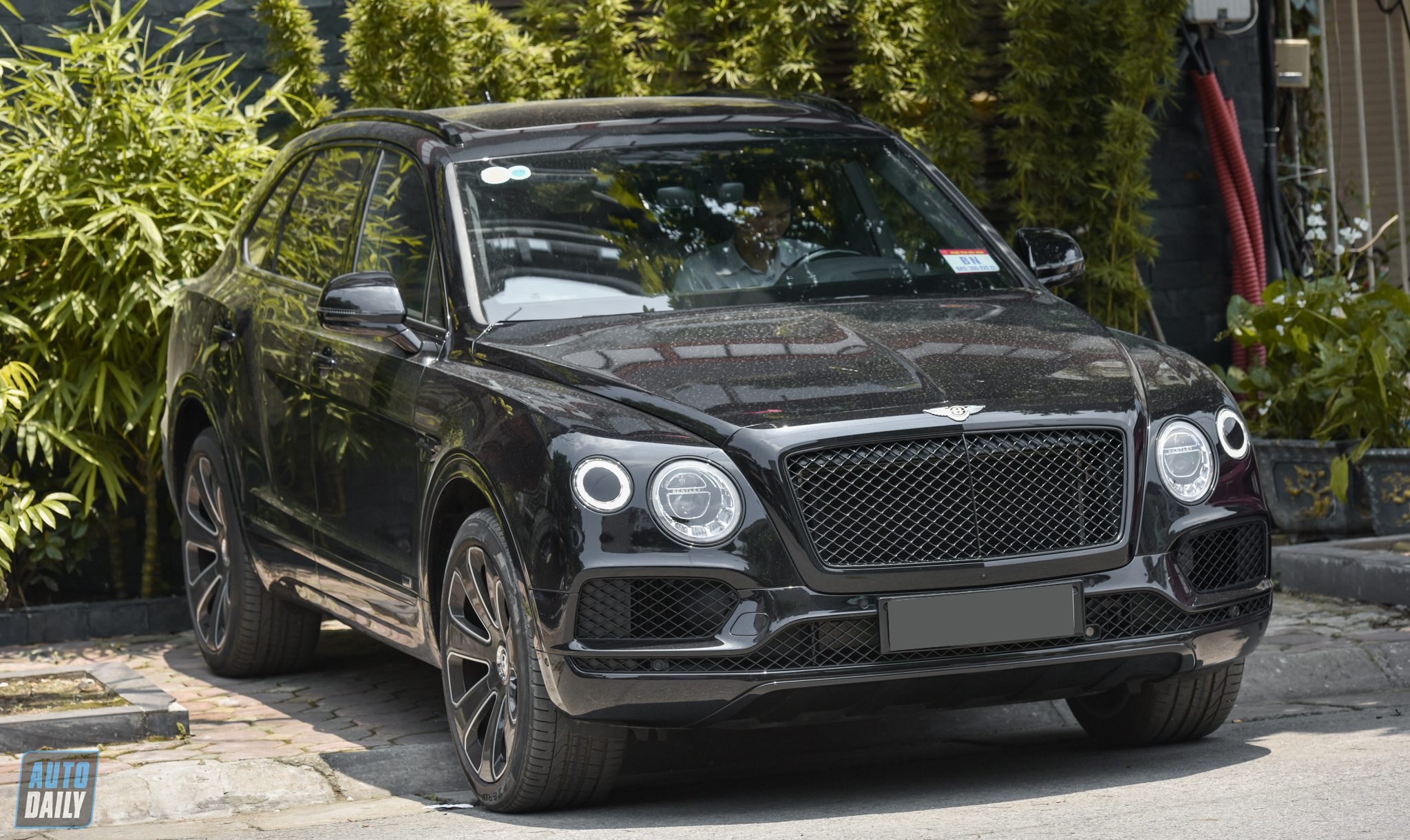 Ảnh Bentley Bentayga Design Series 2020 độc nhất Việt Nam dsc-7660.jpg