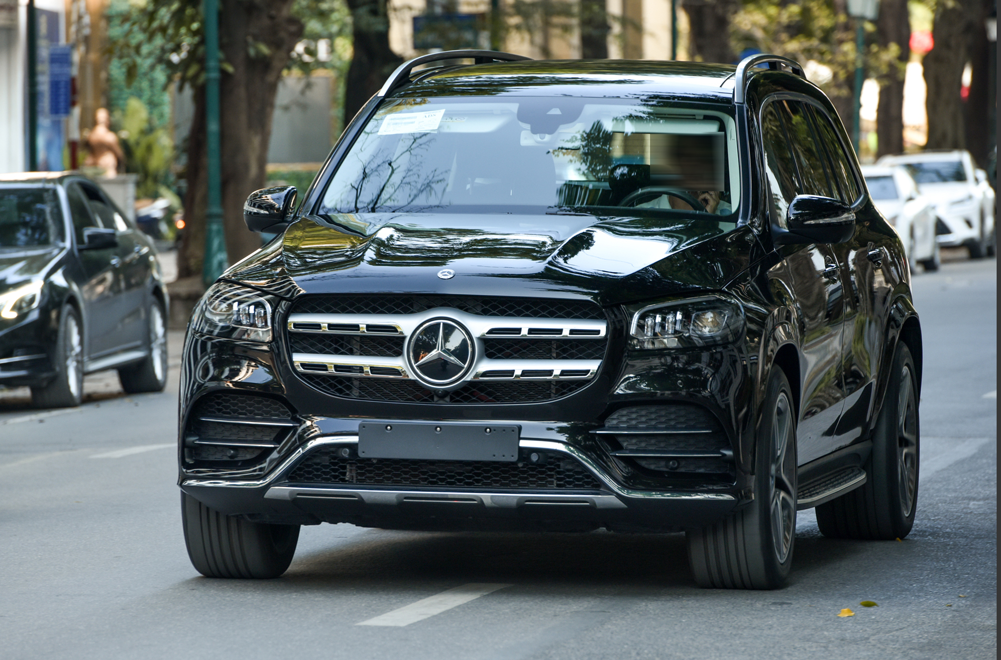 Top SUV cỡ lớn 3 hàng ghế chính hãng cho đại gia Việt dsc-7676.jpg