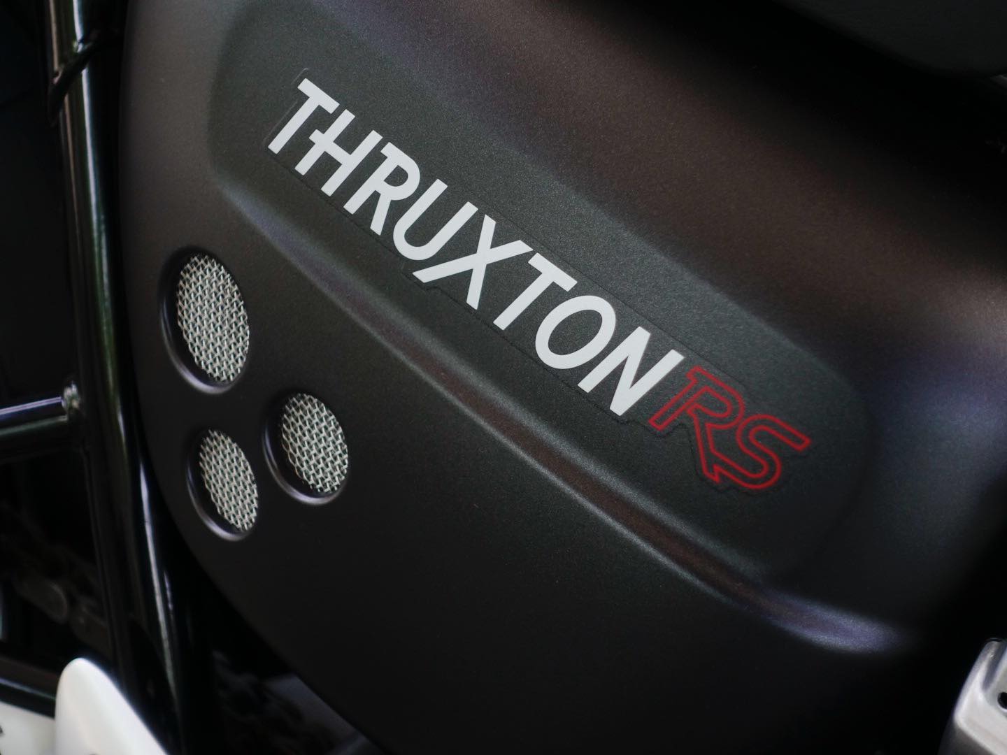 triumph-thruxton-rs-2020-5.jpg