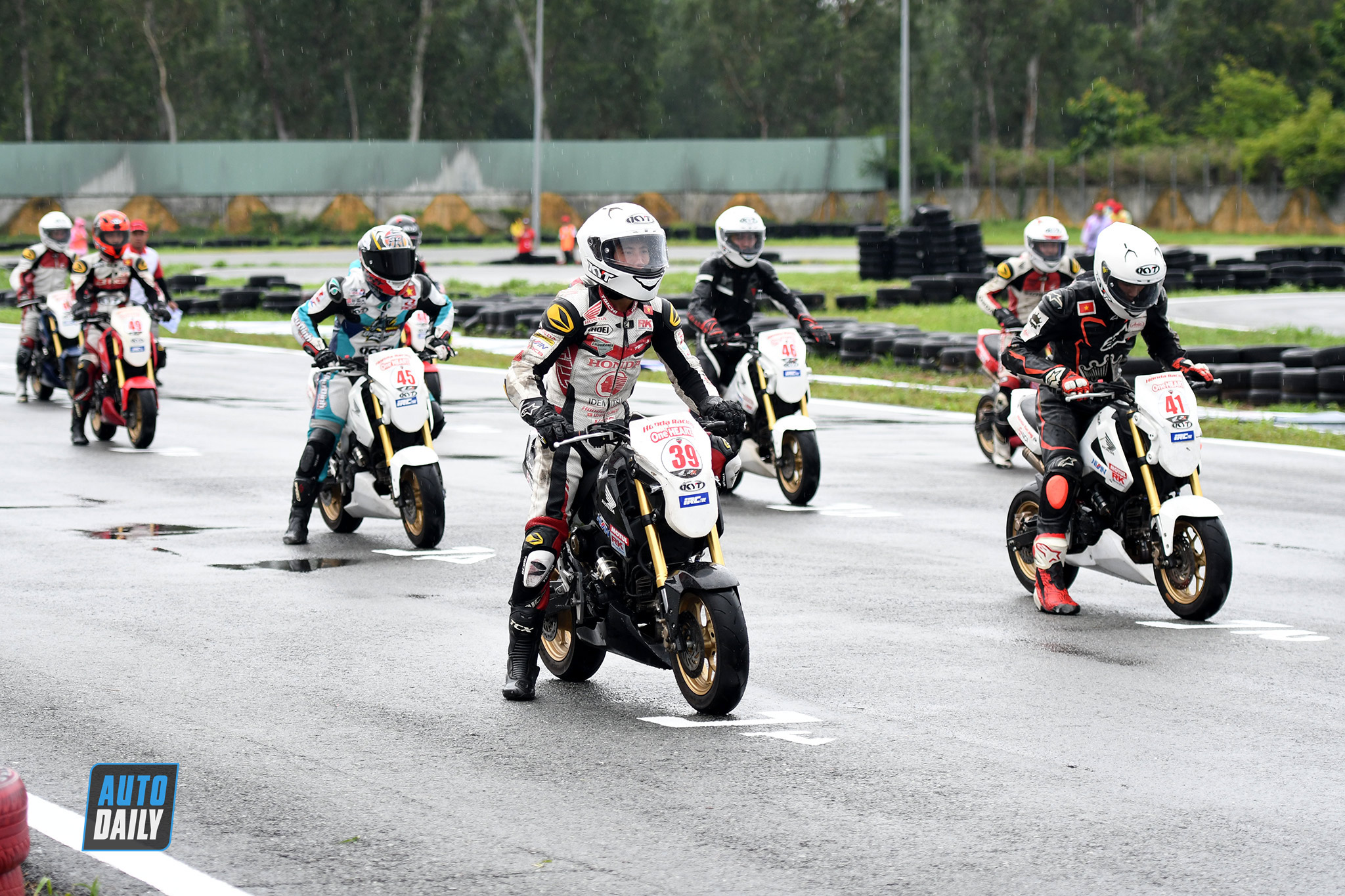 Outstanding riders competing in the MSX 125cc category at VMRC 2020 vmrc-2020-round1-autodaily-017.jpg
