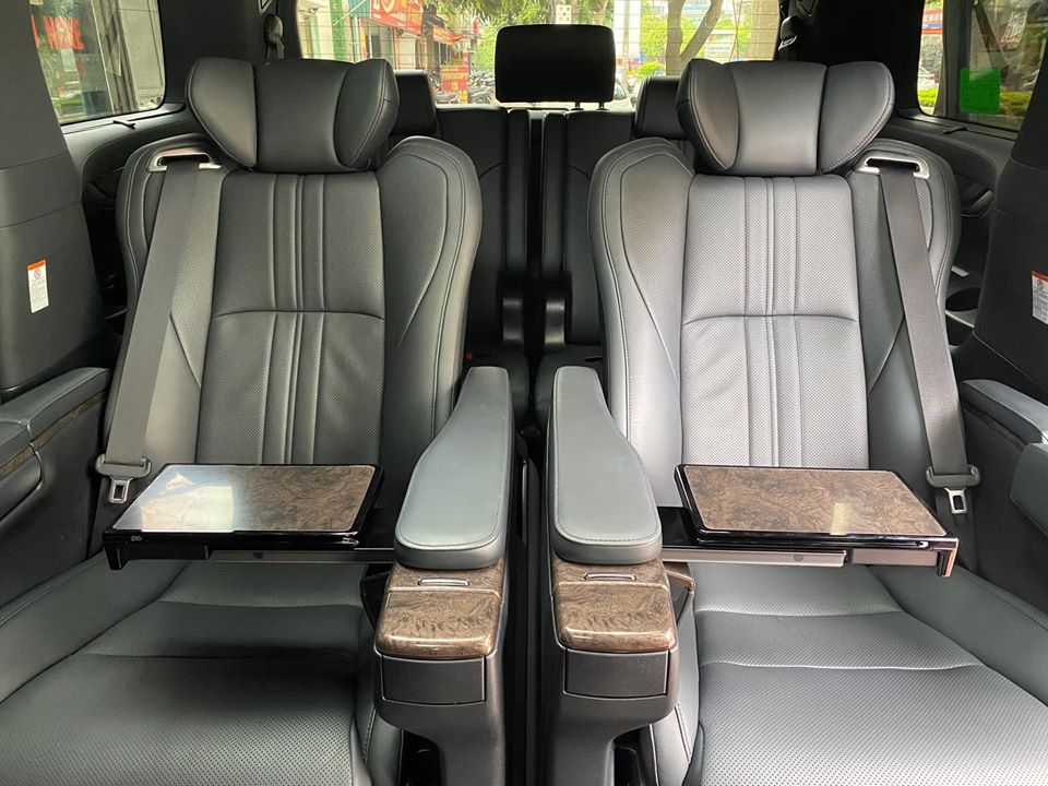 Tuấn Hưng mua Toyota Alphard siêu lướt giá gần 4 tỷ 104125409-2750110878541731-7156477384529222128-o.jpg