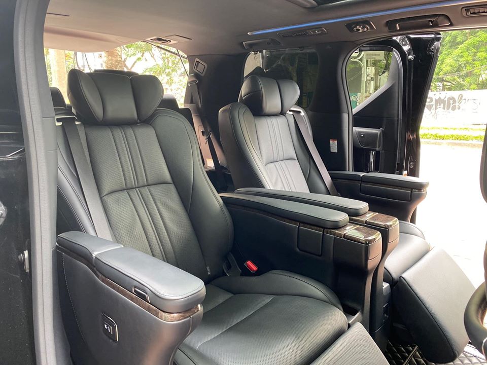 Tuấn Hưng mua Toyota Alphard siêu lướt giá gần 4 tỷ 104379663-2750110955208390-6064973472755917343-o.jpg