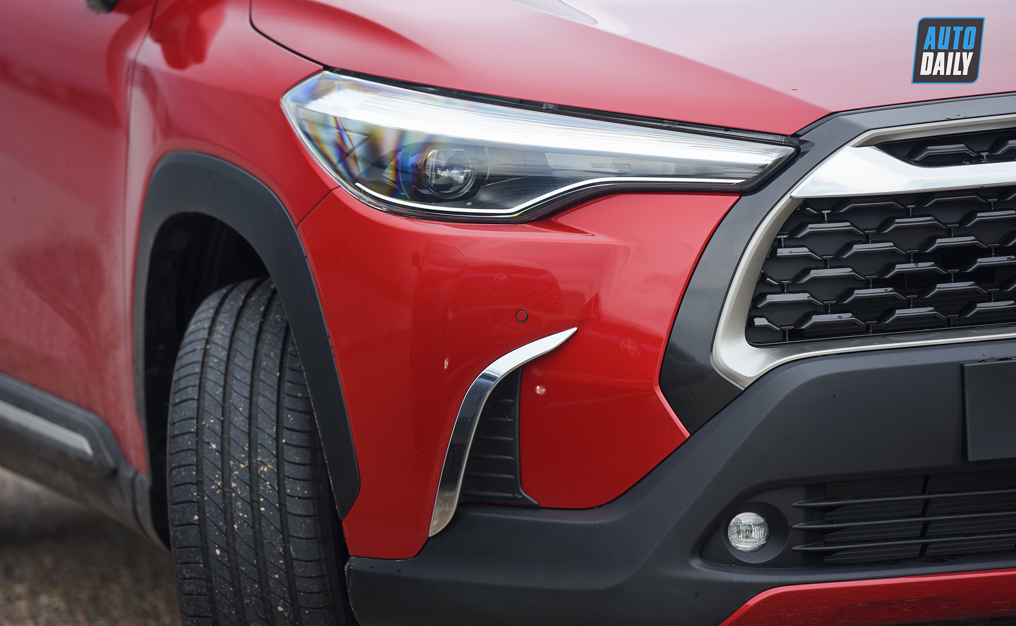 Ảnh chi tiết Toyota Corolla Cross 1.8V 2021 giá 820 triệu đồng 22.jpg