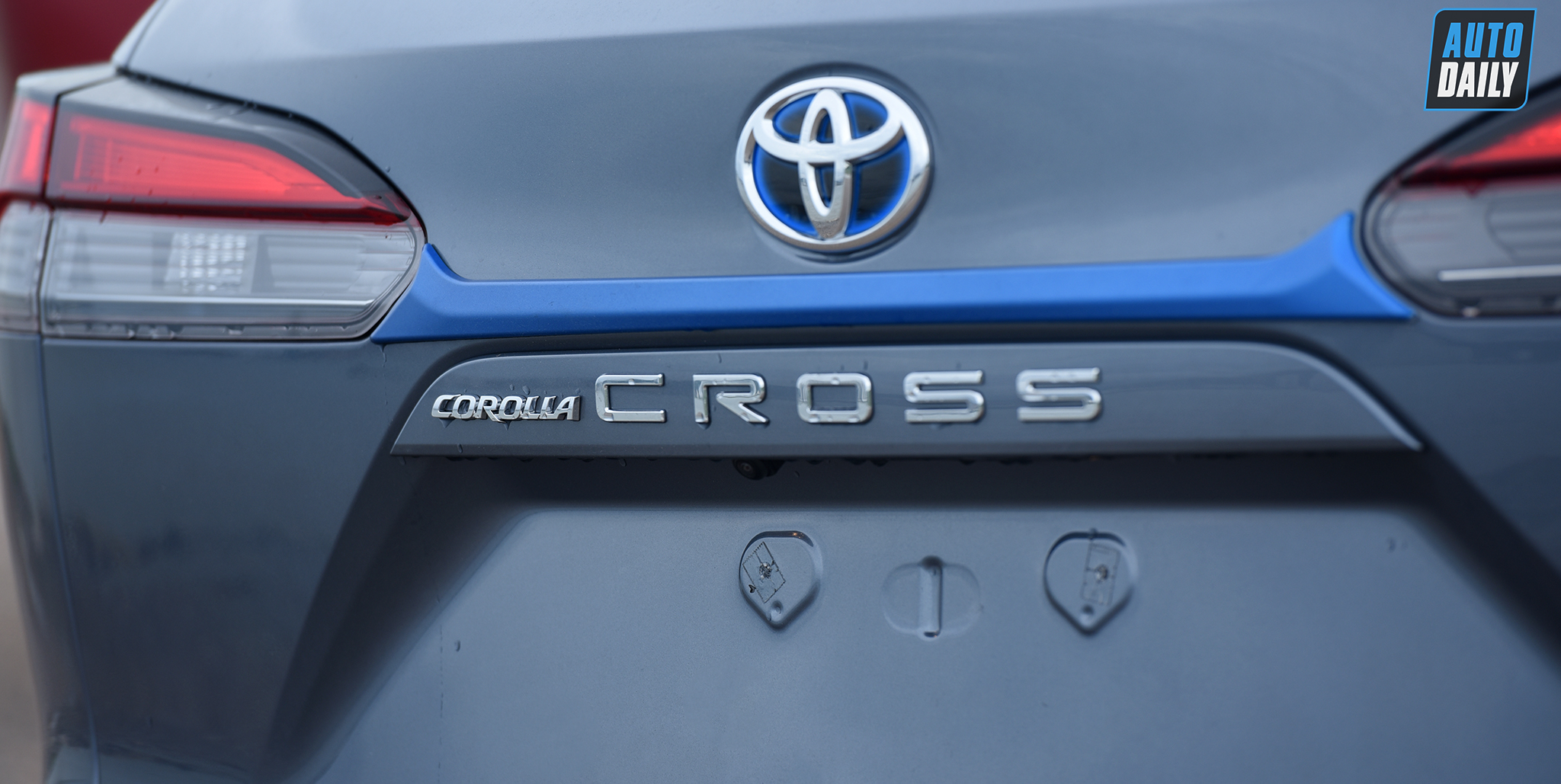 Ảnh chi tiết Toyota Corolla Cross 2021 giá từ 720 triệu tại Việt Nam h6.jpg