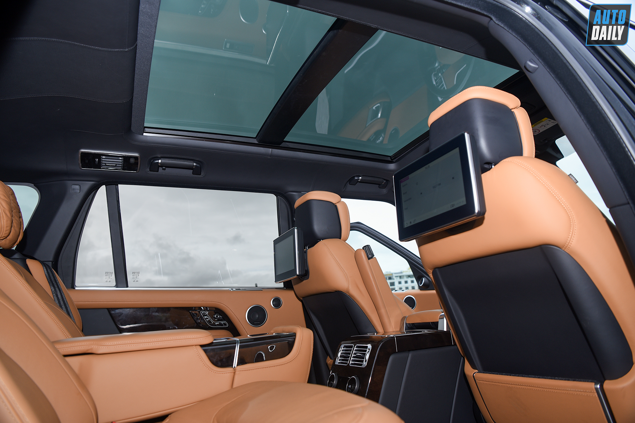 Ảnh chi tiết Range Rover Autobiography LWB P400 2020 hơn 11 tỷ 18.jpg