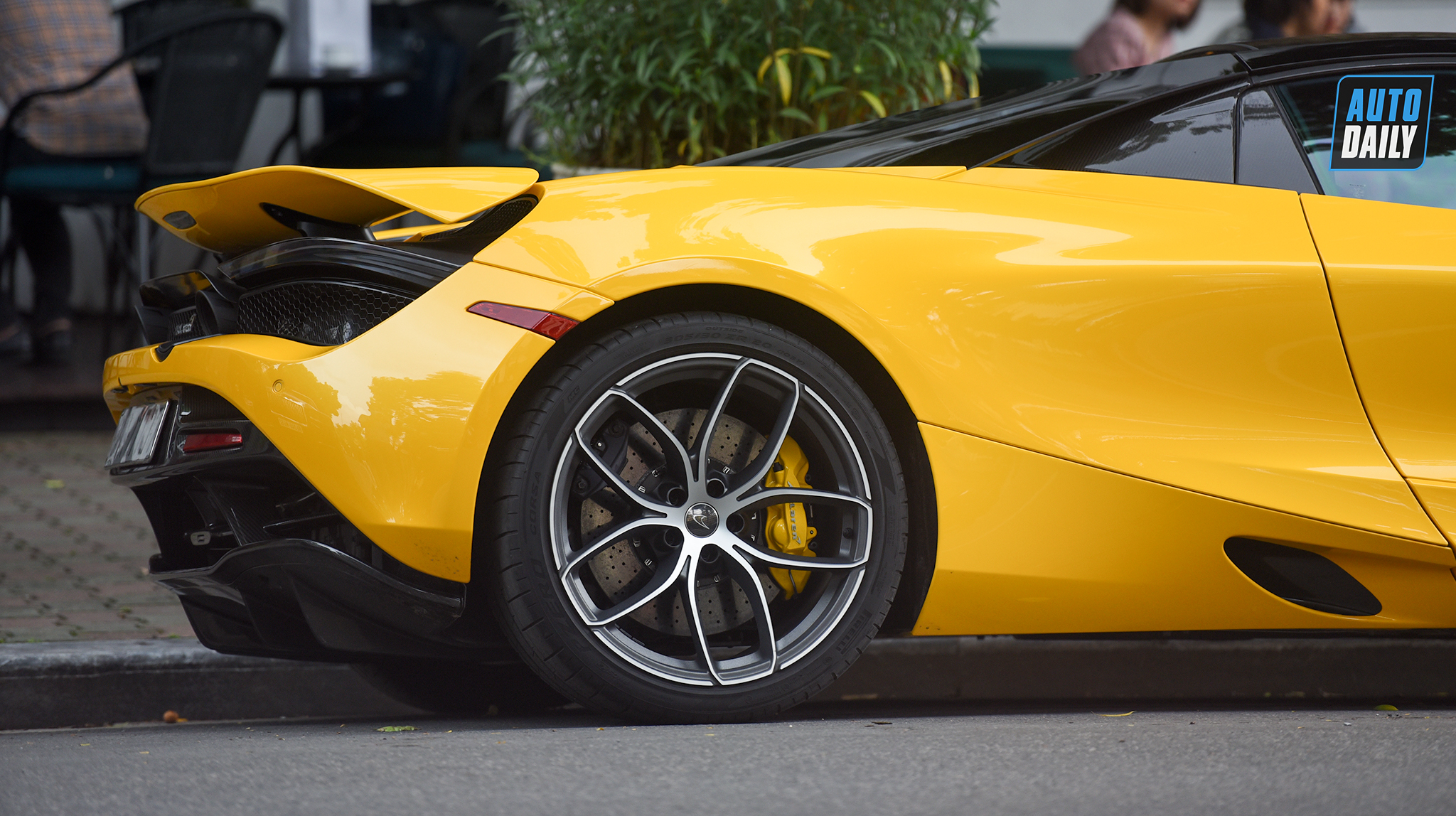 McLaren 720S Spider và dàn xe siêu sang 'Offline' tại Hà Nội 21.jpg