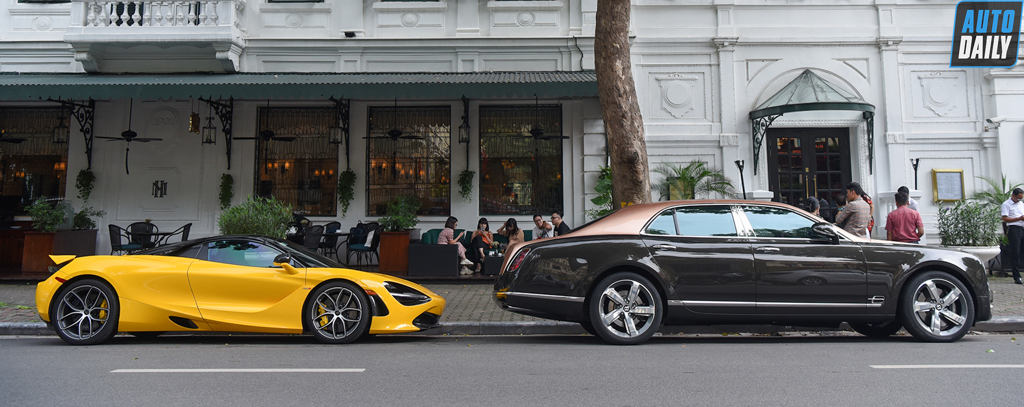 McLaren 720S Spider và dàn xe siêu sang 'Offline' tại Hà Nội 35.jpg
