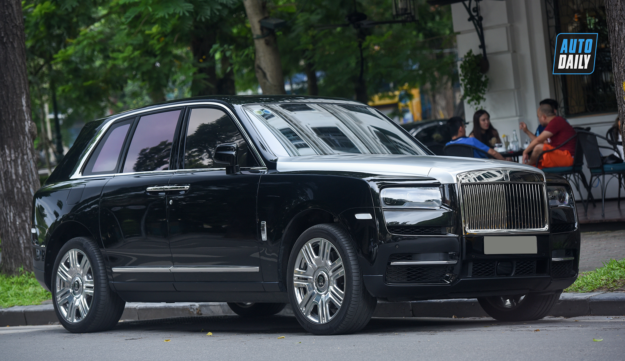 McLaren 720S Spider và dàn xe siêu sang 'Offline' tại Hà Nội 36.jpg
